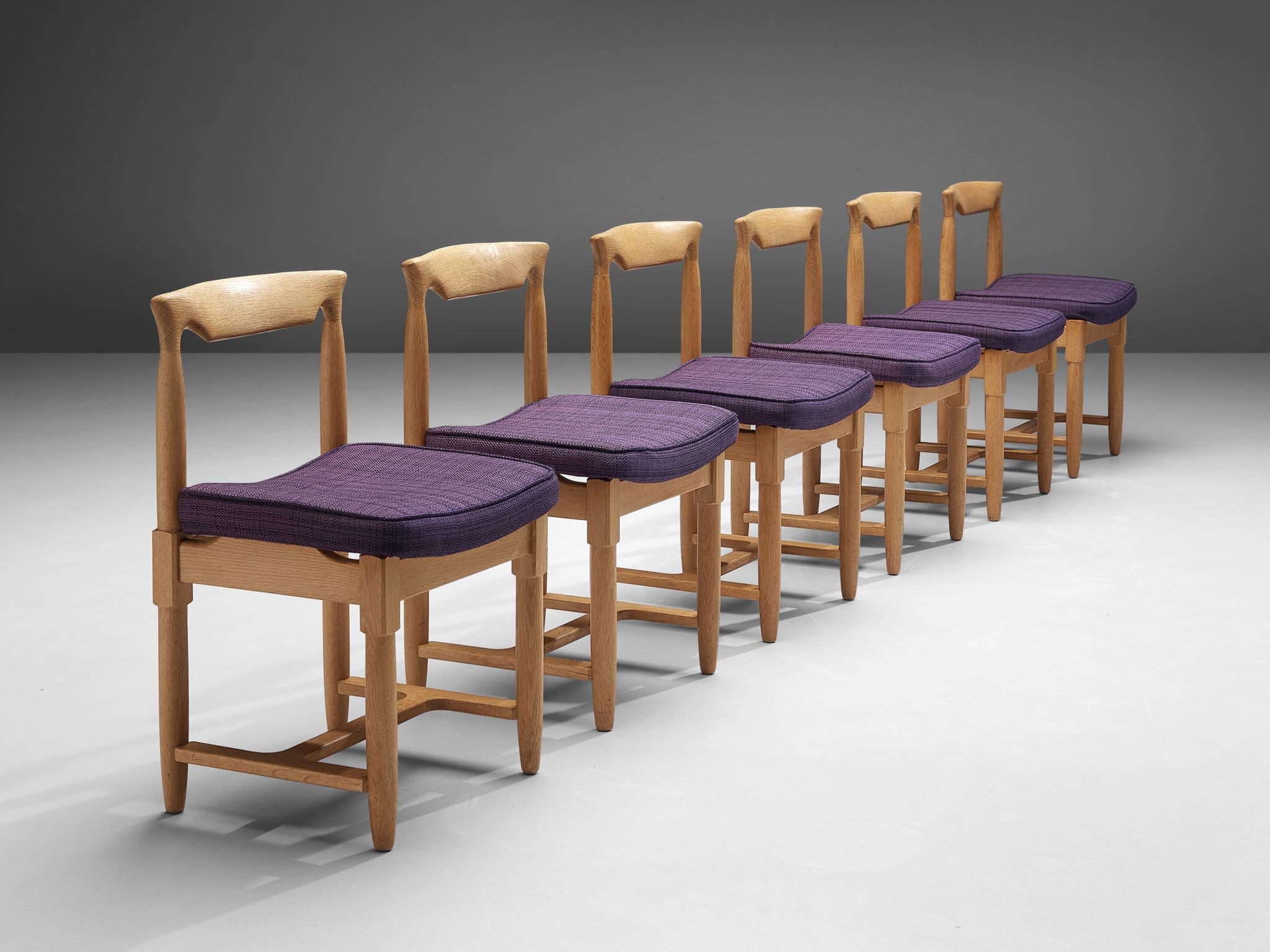 Fabric Guillerme & Chambron Set of Six 'Elmyre' Dining Chairs in Oak 