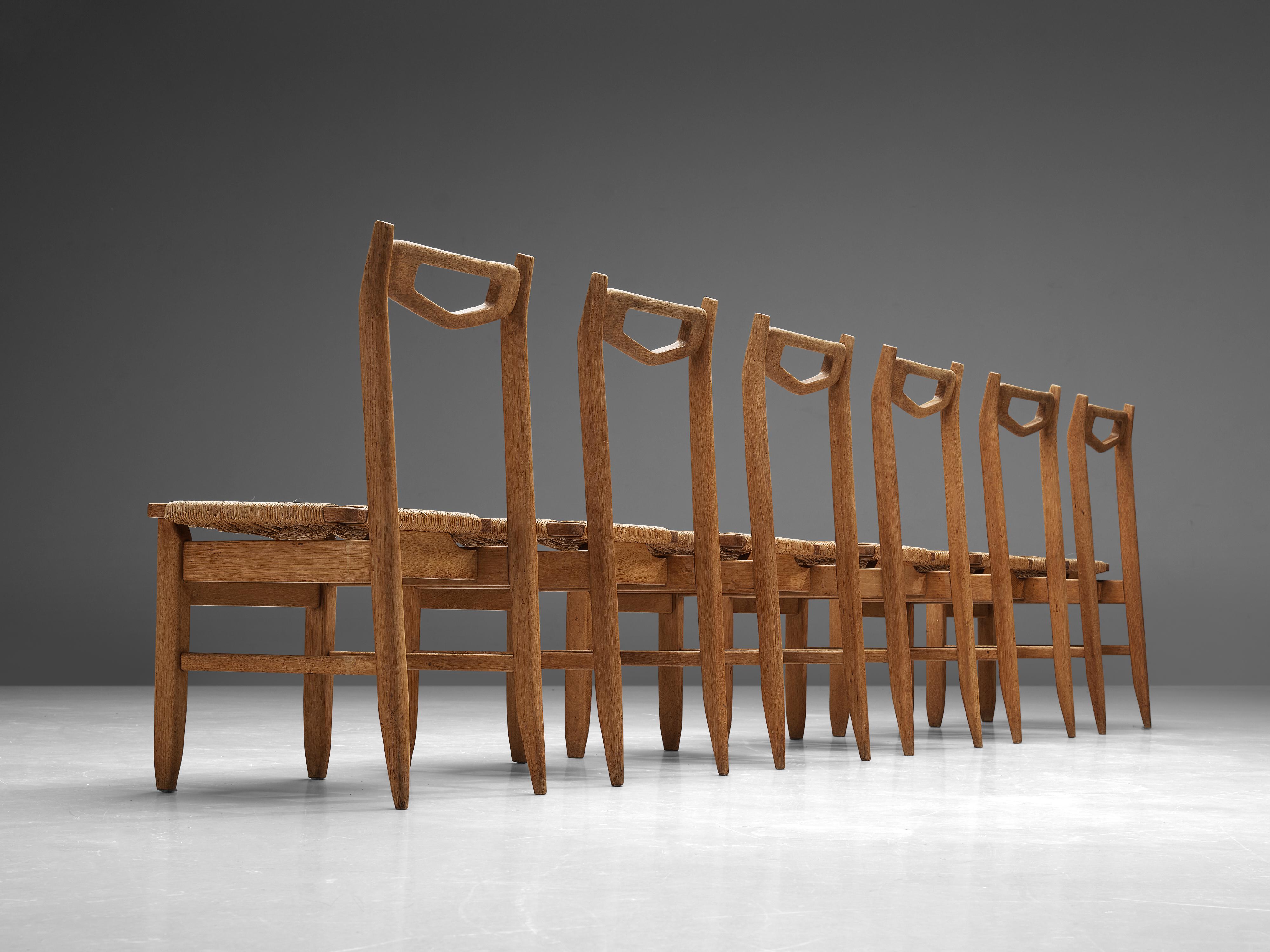 Mid-20th Century Guillerme et Chambron Set of Six Dining Chairs in Oak with Rush Seats
