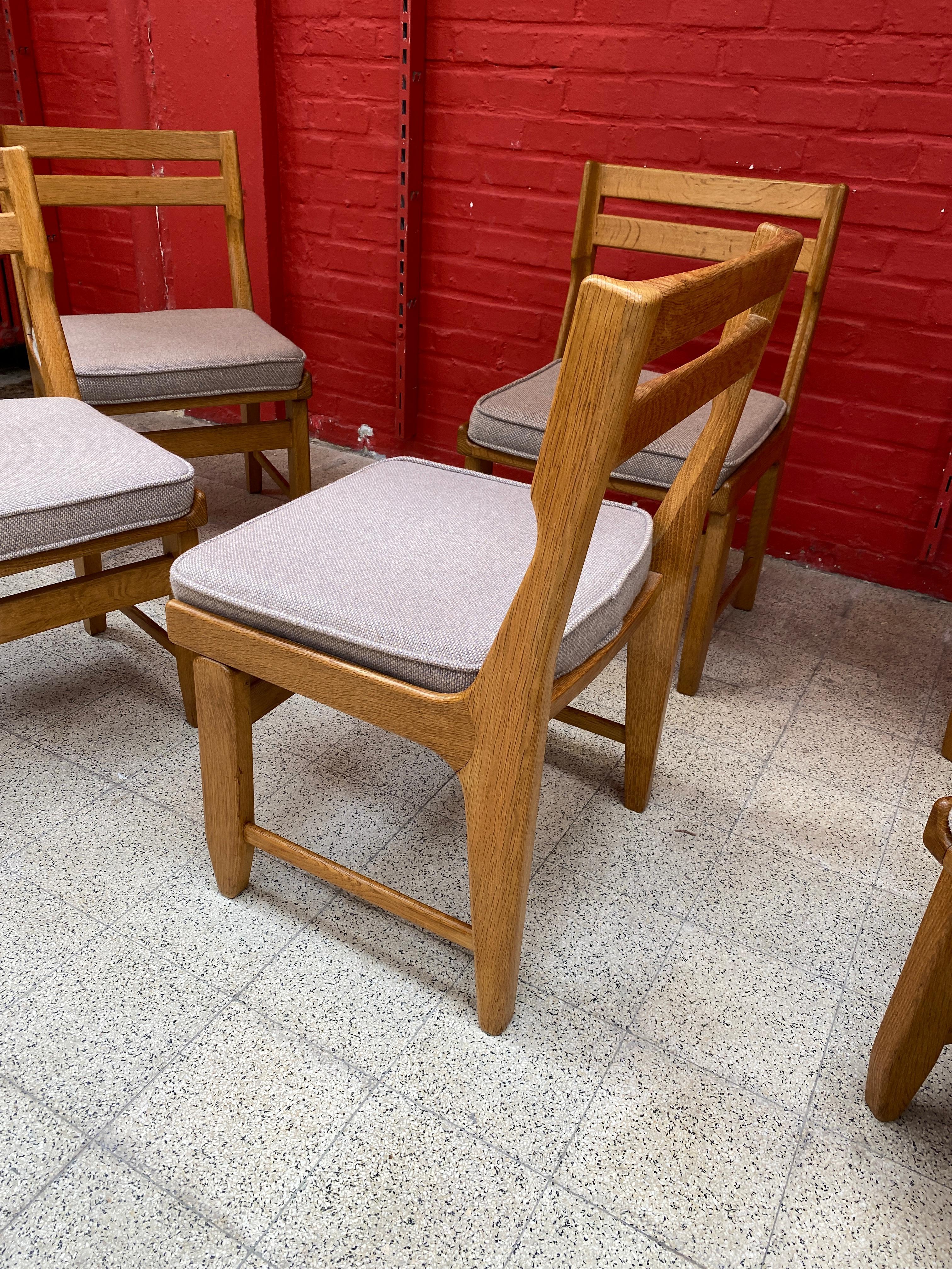 Guillerme et Chambron, Set of Six Oak Chairs, Edition Votre Maison, circa 1970 For Sale 2