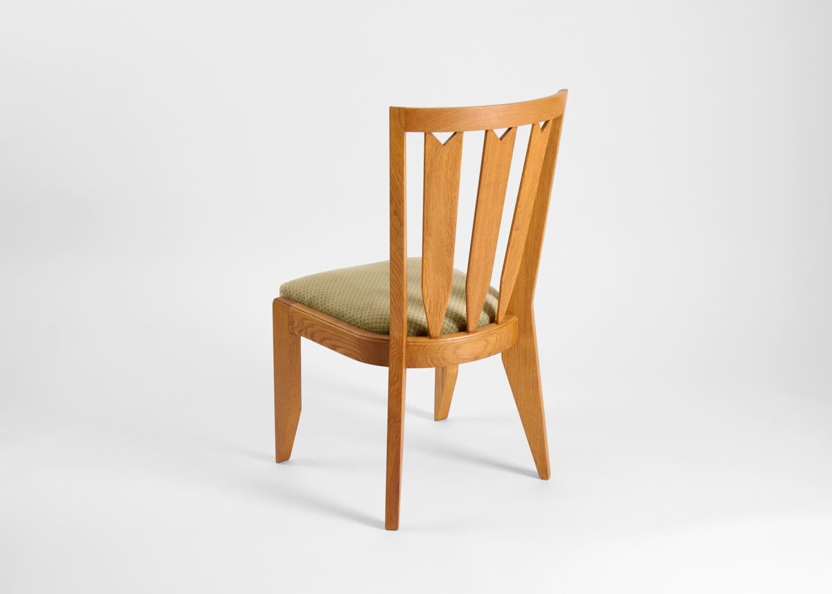 Guillerme et Chambron, Set of Six Oak Dining Chairs, France, Mid-Century In Good Condition In New York, NY