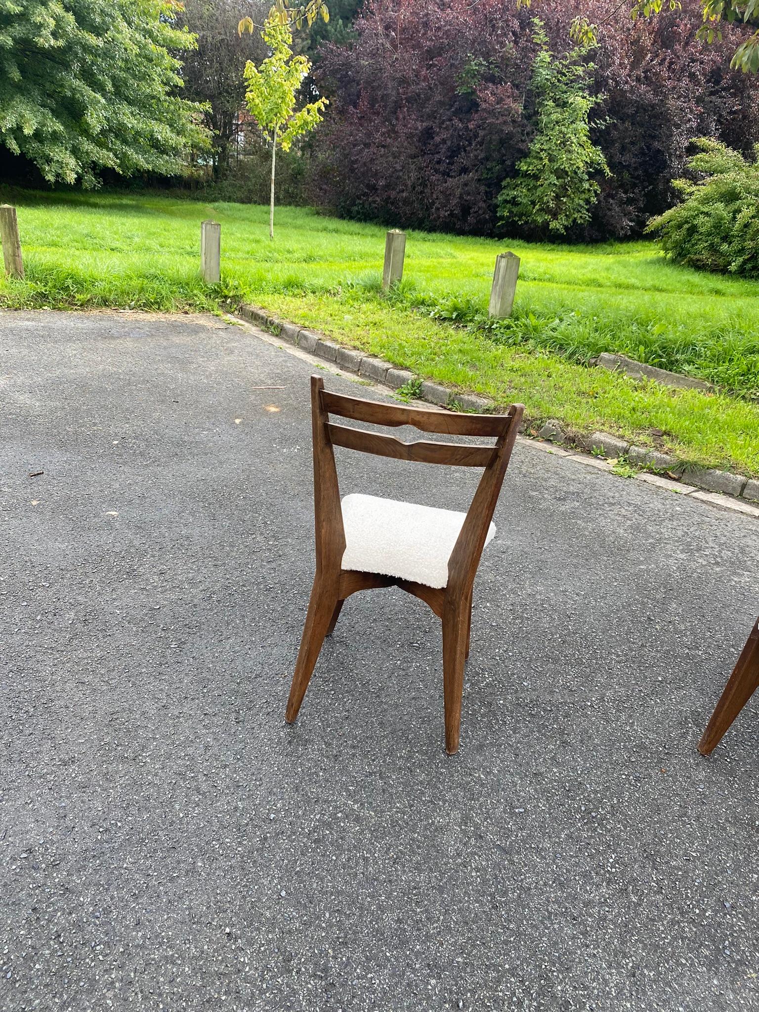 Guillerme et Chambron, set of ten oak chairs. Edition Votre Maison, circa 1970. For Sale 4