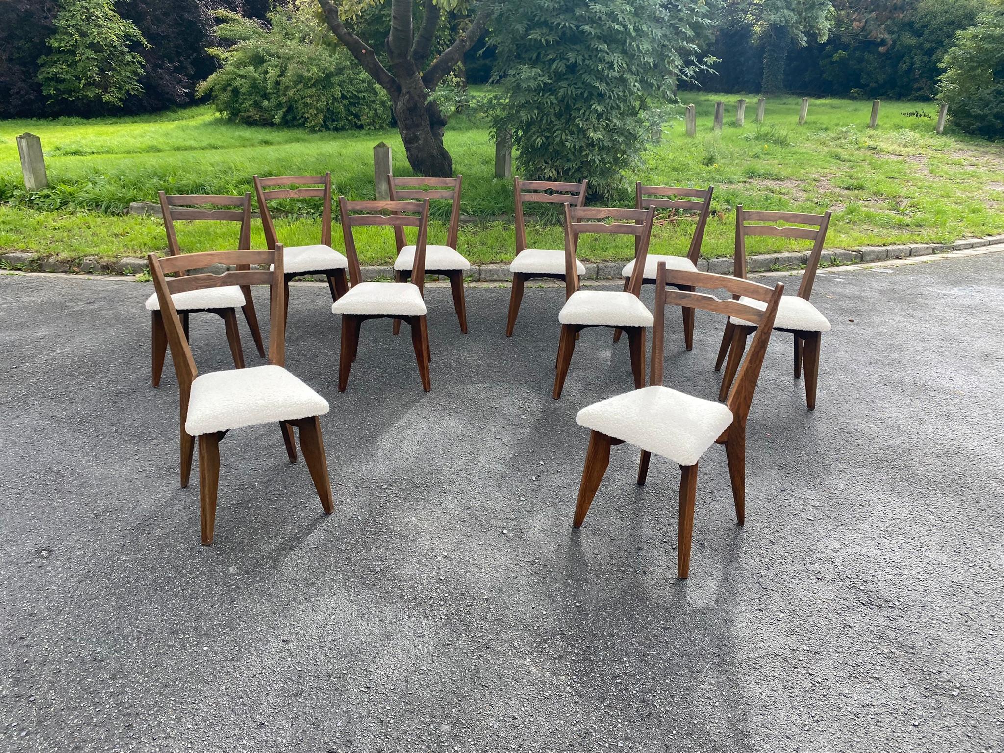 Modern Guillerme et Chambron, set of ten oak chairs. Edition Votre Maison, circa 1970. For Sale
