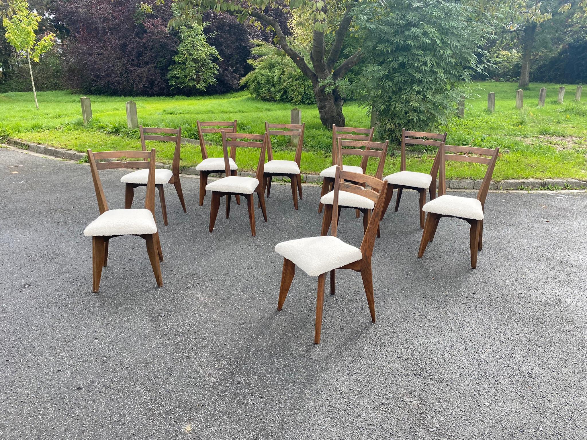 Guillerme et Chambron, set of ten oak chairs. Edition Votre Maison, circa 1970. For Sale 2