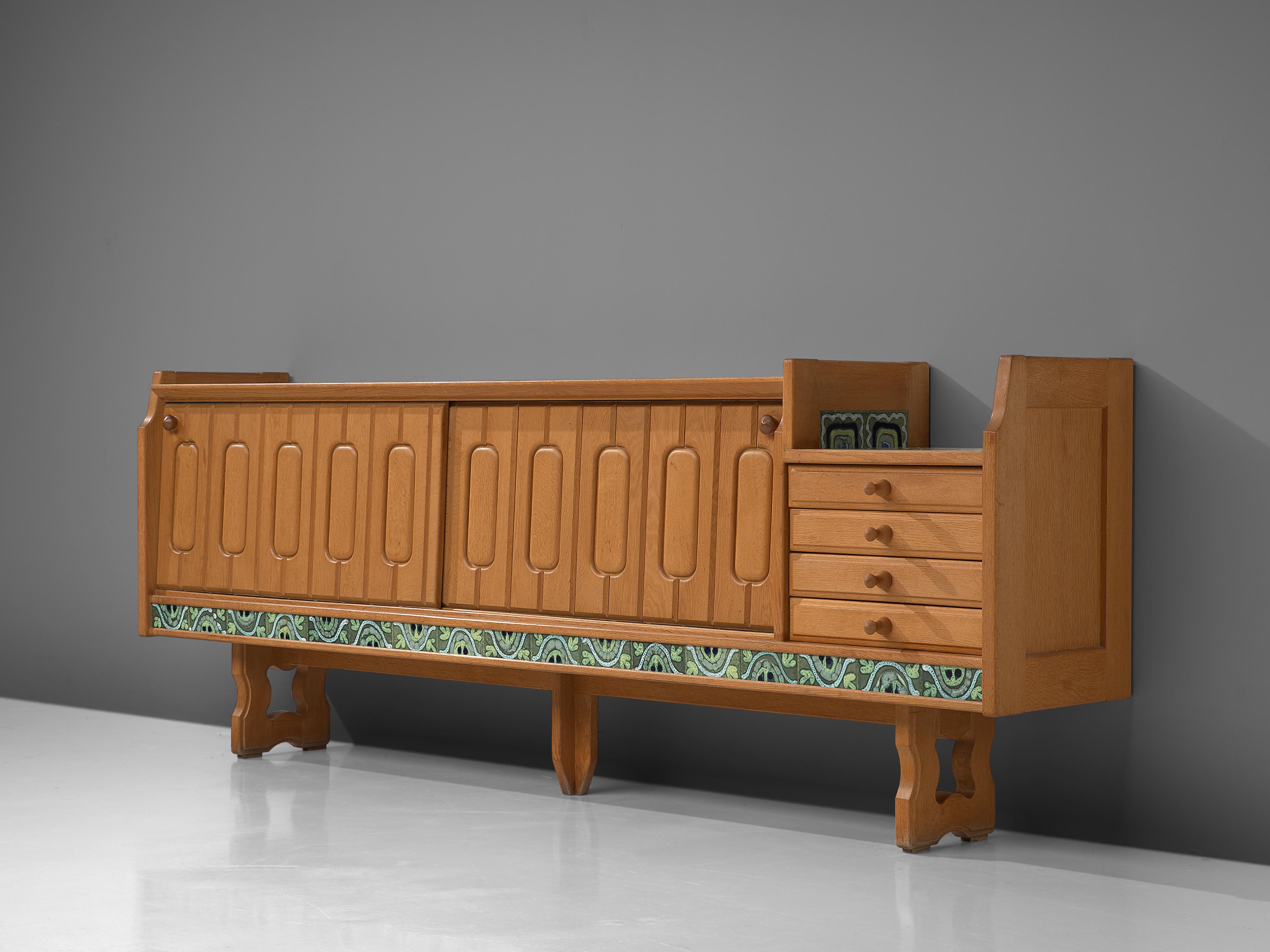 Mid-20th Century Guillerme et Chambron Sideboard 'Simon' in Oak with Ceramics