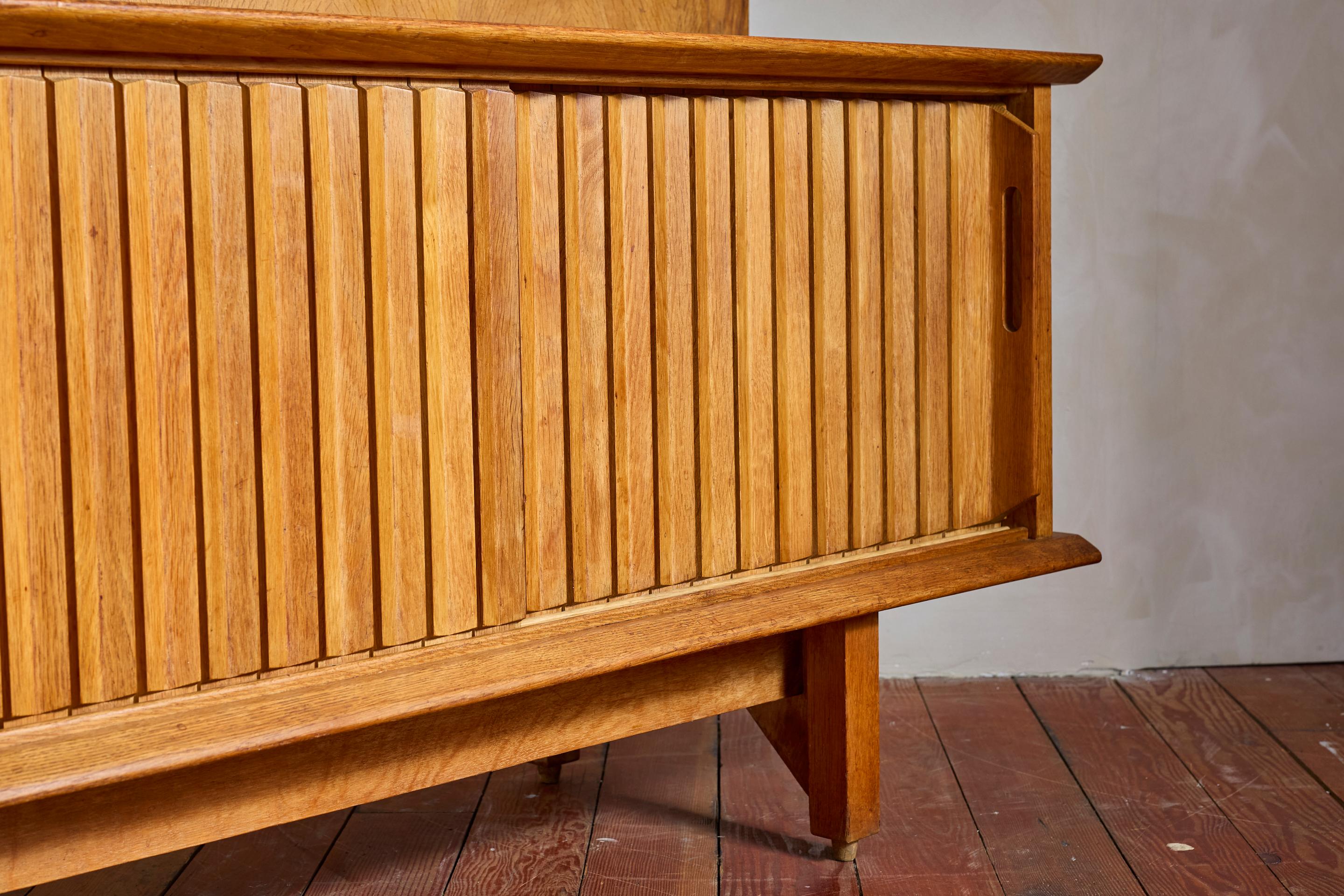 Guillerme et Chambron Sideboard with Lamp For Sale 13