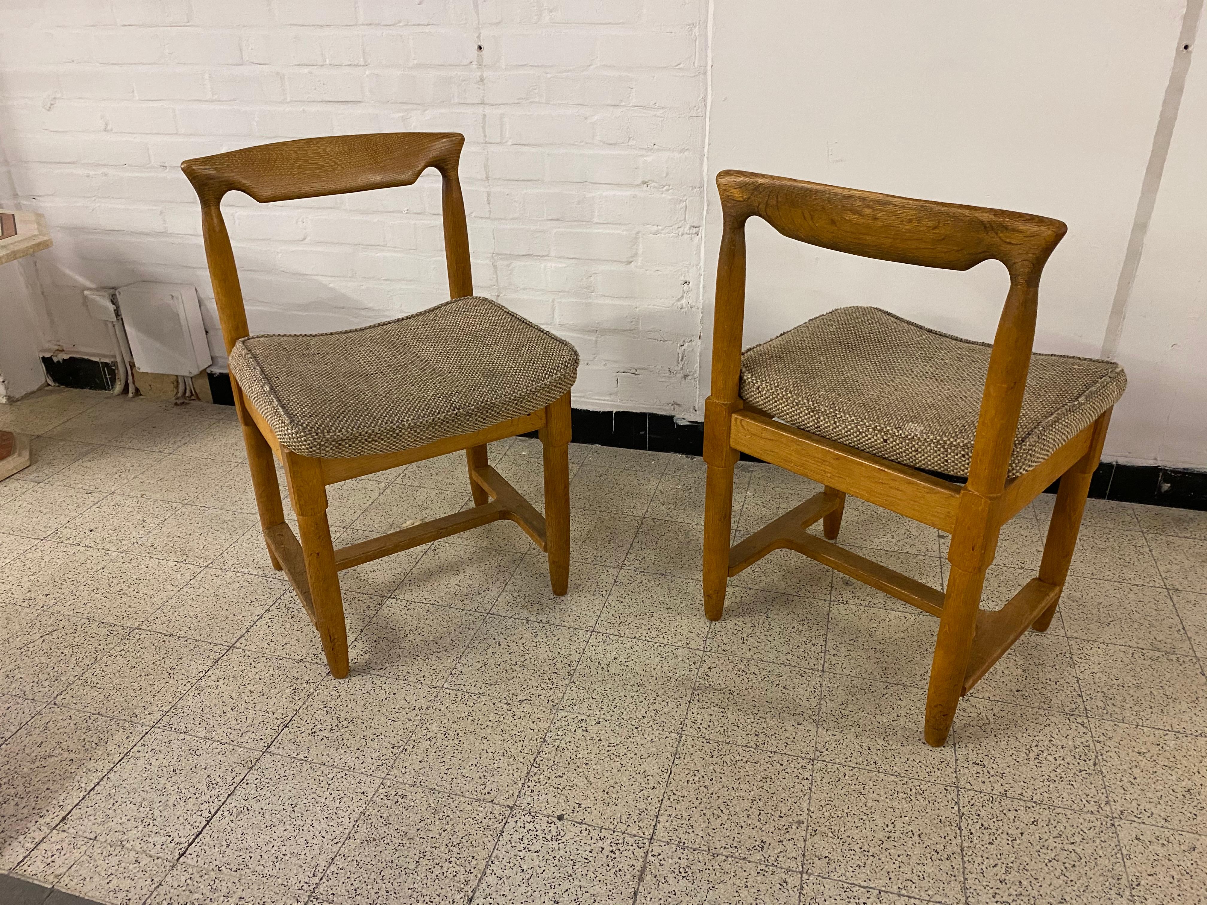 Guillerme et Chambron, Six Oak Chairs, Edition Votre Maison, circa 1970 For Sale 4