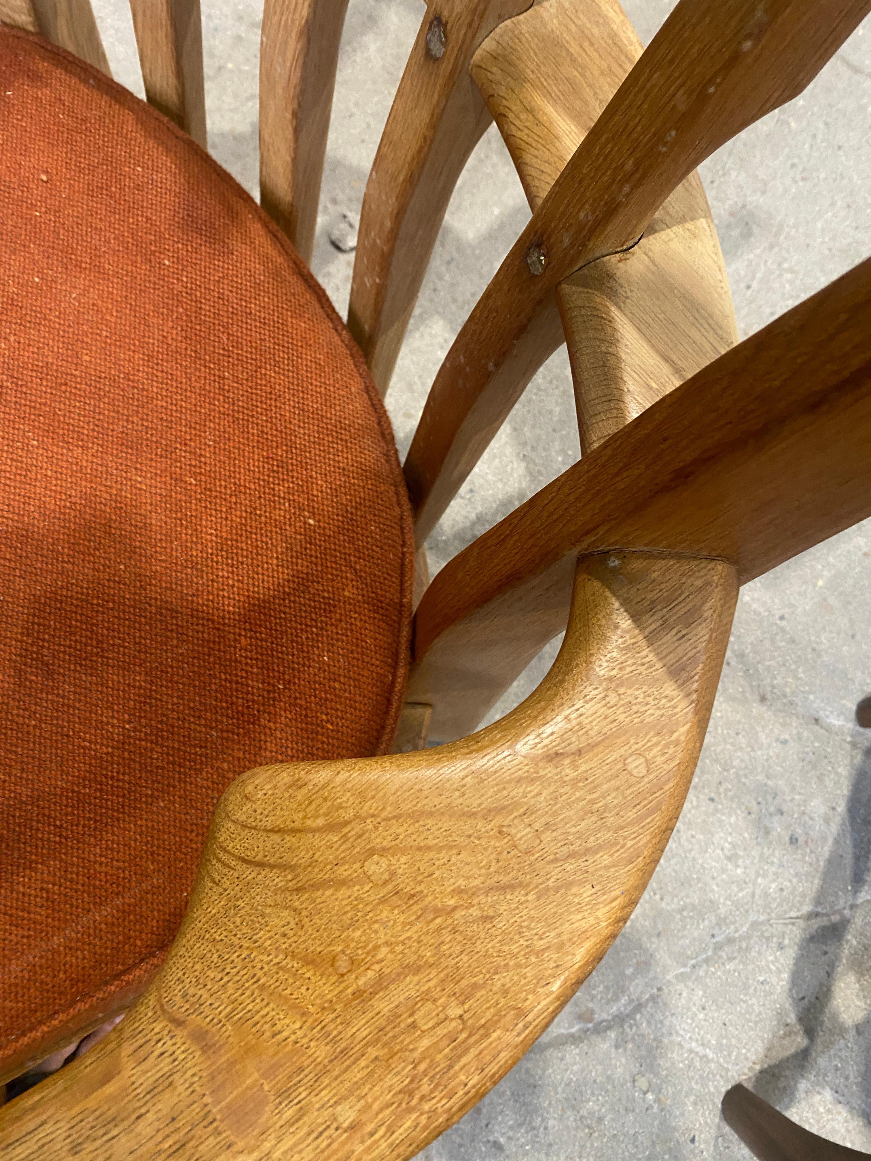 Guillerme et Chambron, due poltrone in Oak del 1970  repos ,  Votre Maison in vendita 3