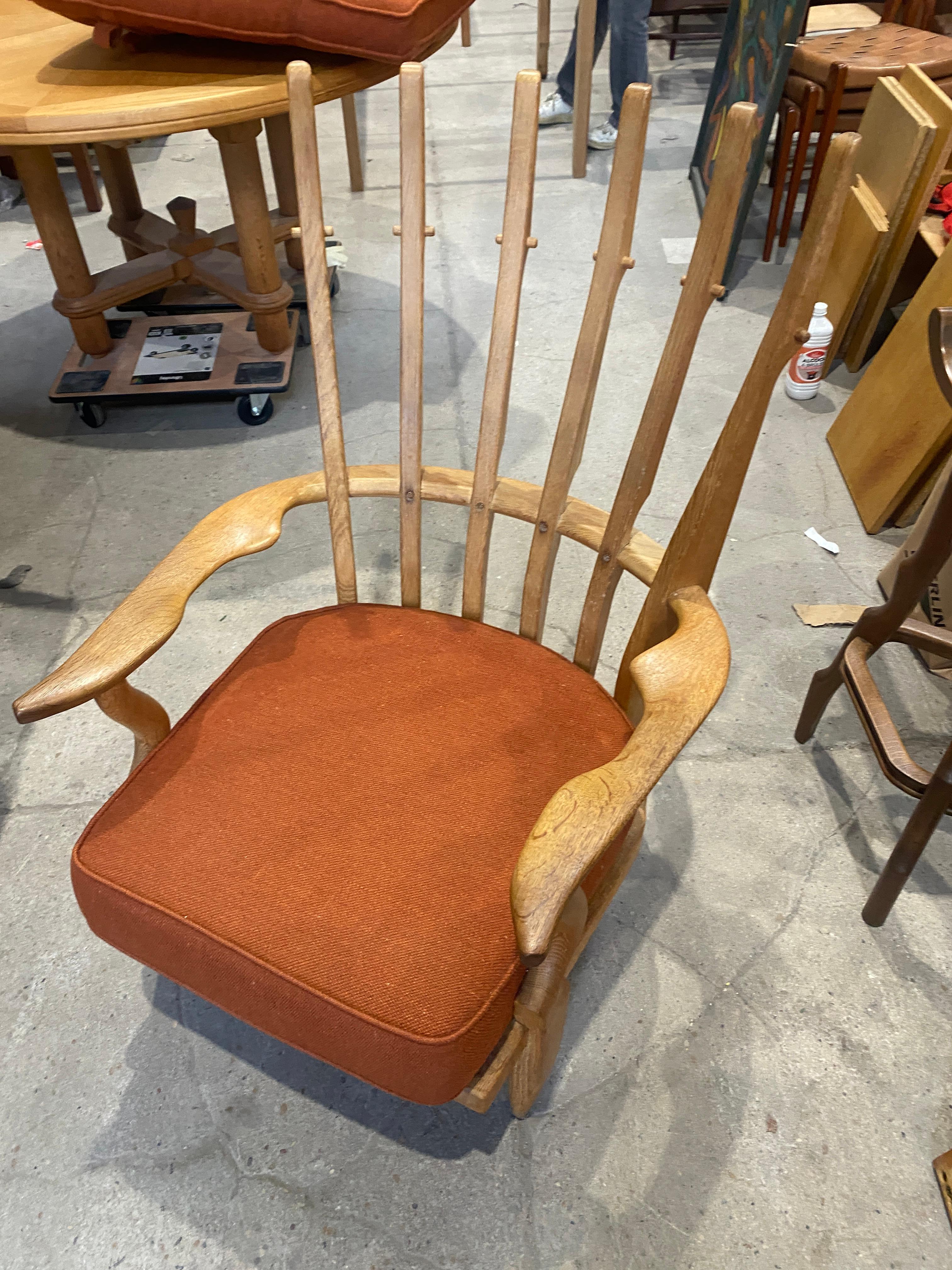 Guillerme et Chambron, due poltrone in Oak del 1970  repos ,  Votre Maison in vendita 1