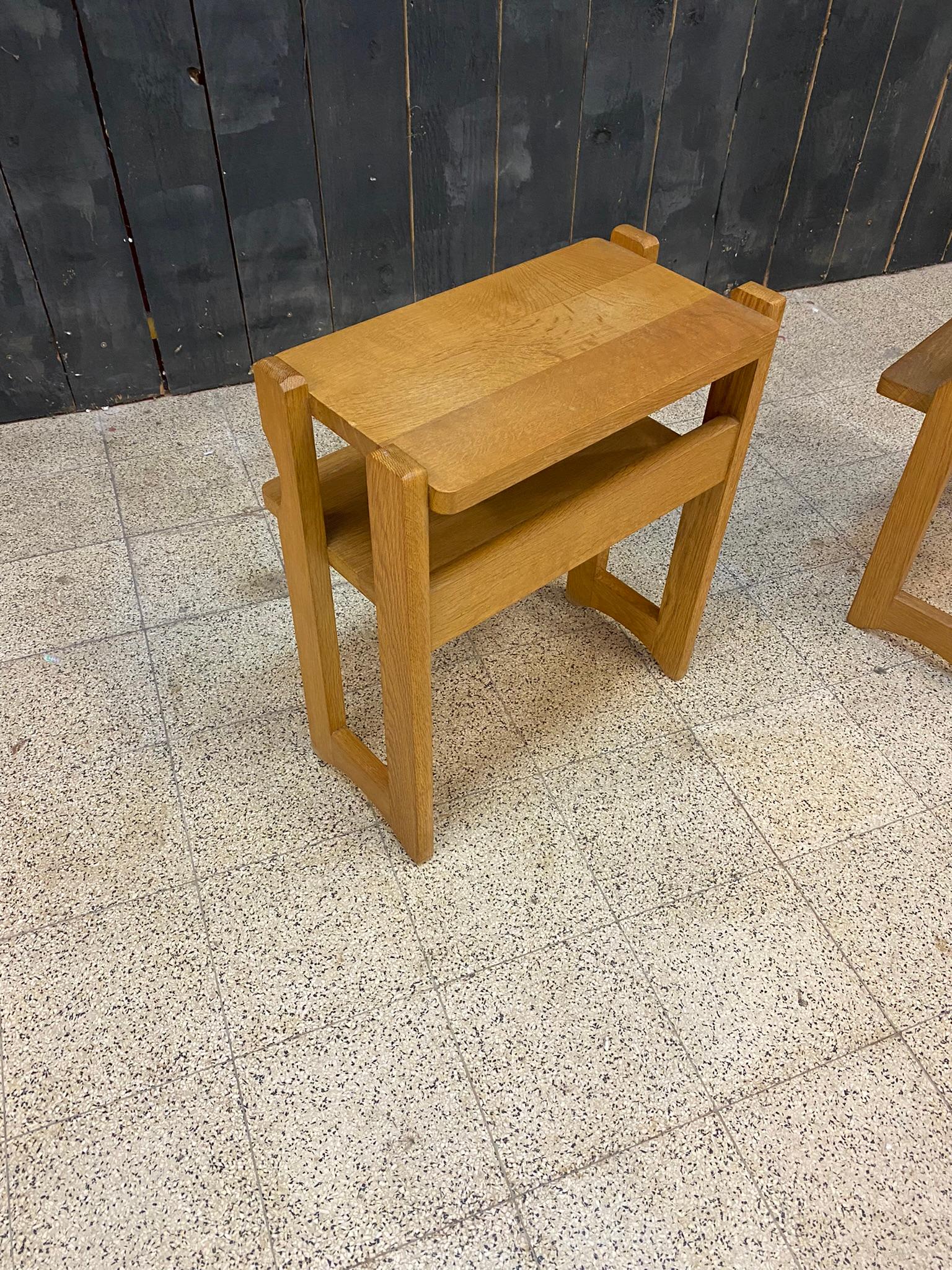 Guillerme et Chambron, Two Oak Nightstand circa 1970 ' In Good Condition For Sale In Saint-Ouen, FR