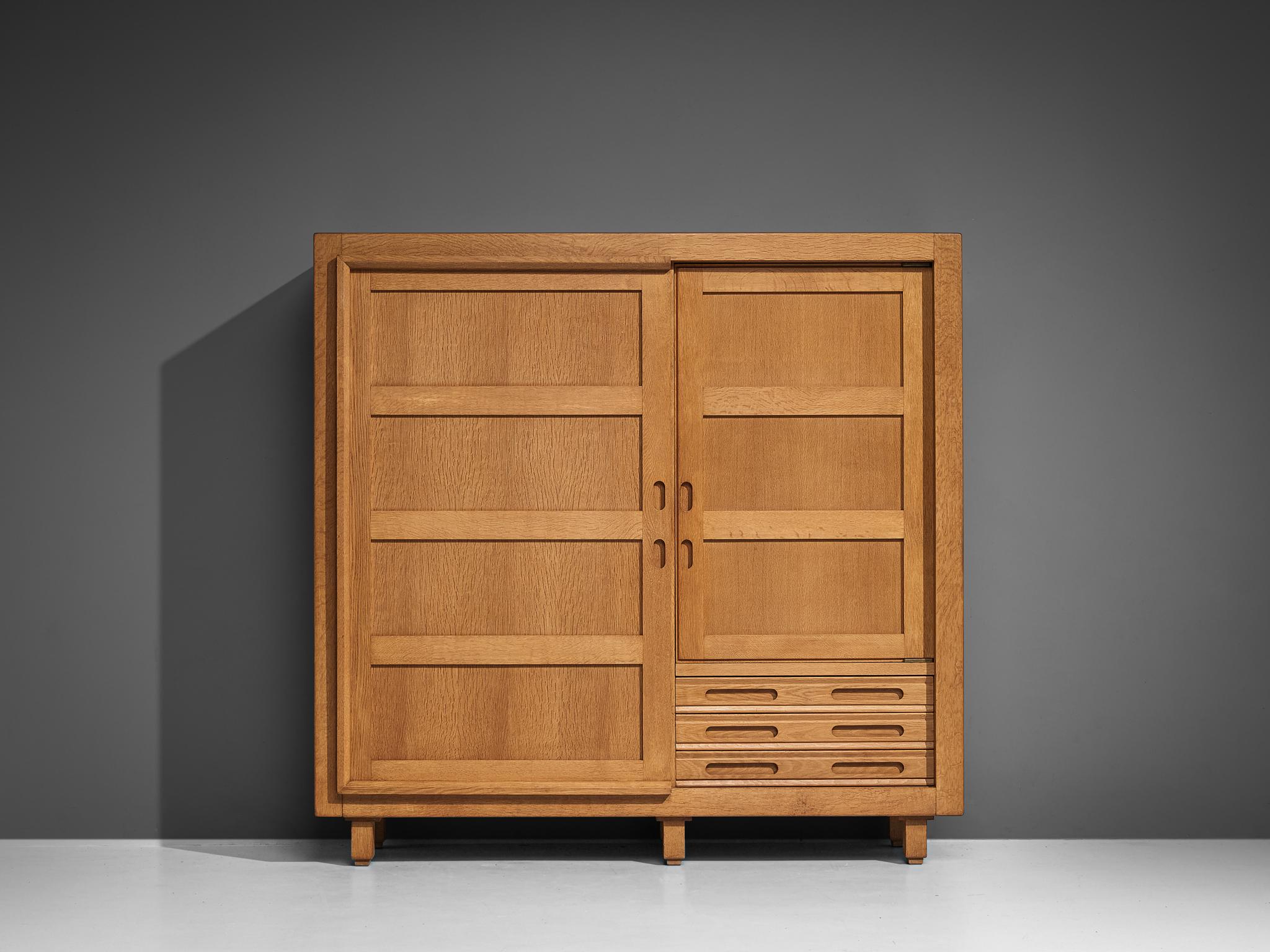 Guillerme & Chambron Large Highboard in Oak In Good Condition In Waalwijk, NL