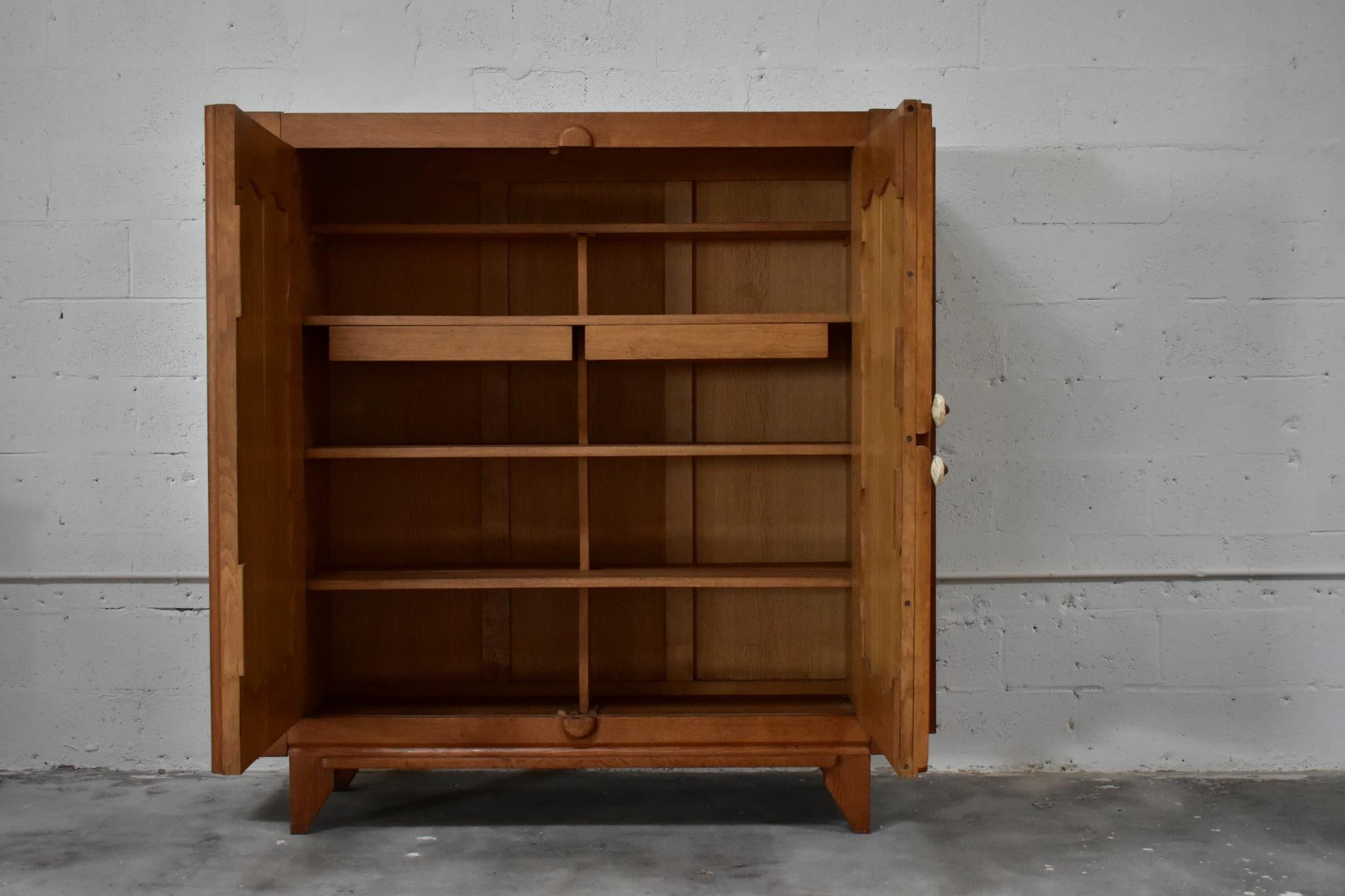 Mid-Century Modern Guillerme et Chambrone Highboard  For Sale