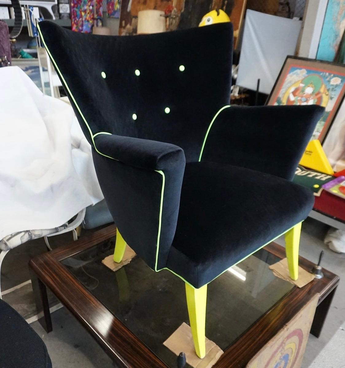Guillermo Eyelash Wing Chair Newly Upholstered Armchair in Black Velvet, 1950s In Good Condition For Sale In West Hartford, CT