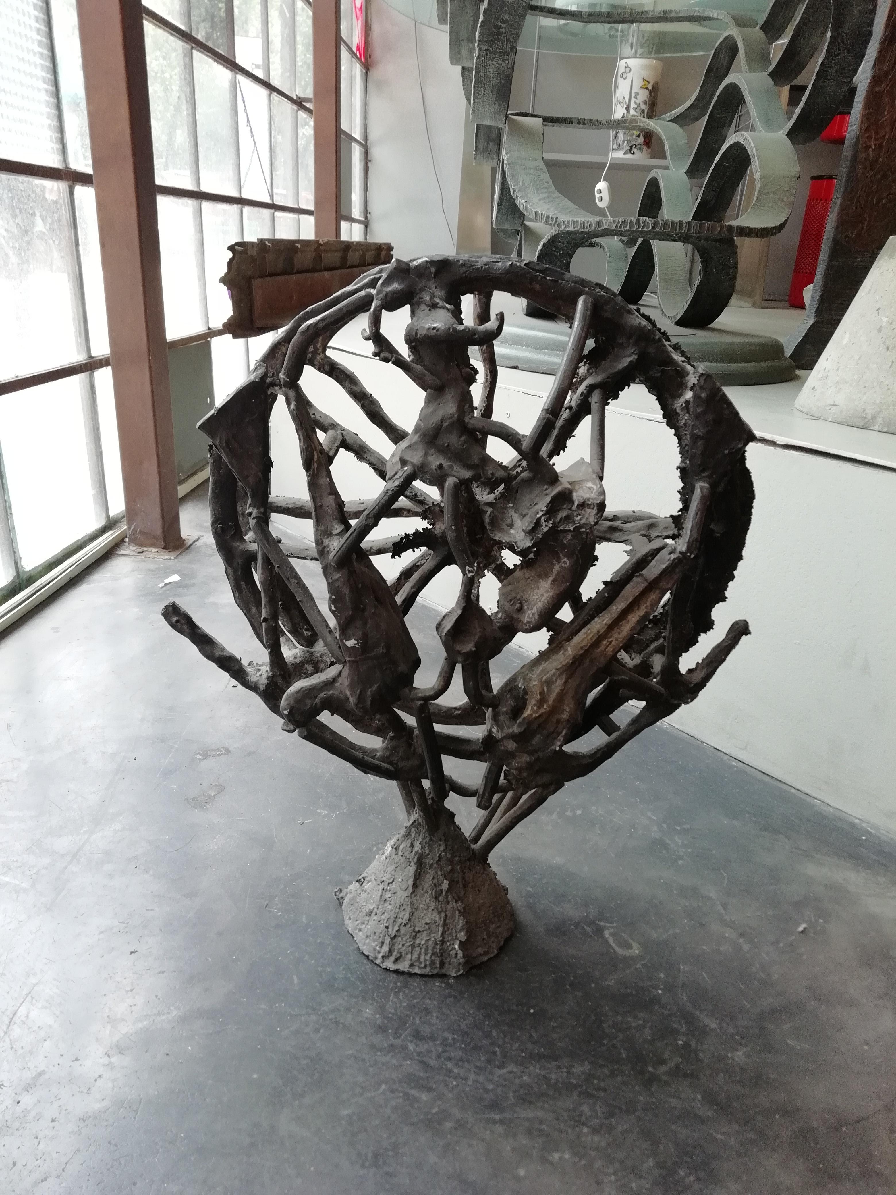 Interesting bronze sculpture by Oaxaca-born Mexican artist Guillermo Olguín Mitchell. The sculpture is not signed.

Born in Mexico City and raised in the state of Oaxaca, New York-based artist and mezcal entrepreneur Guillermo Olguín has become an