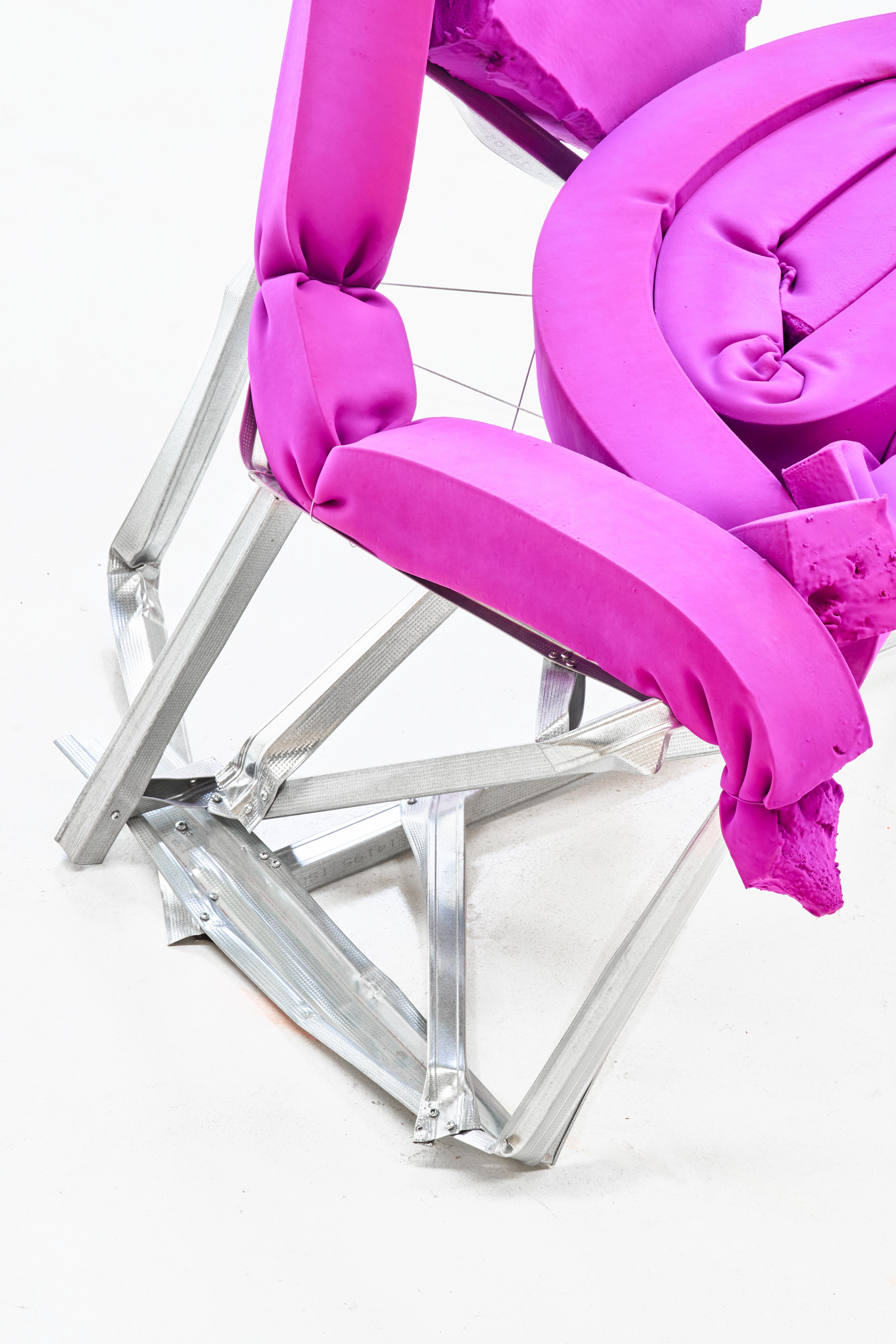 Guillermo Santomá Contemporary Design Fauteuil rose avec repose-pieds Barcelone 2018 Excellent état - En vente à Barcelona, ES