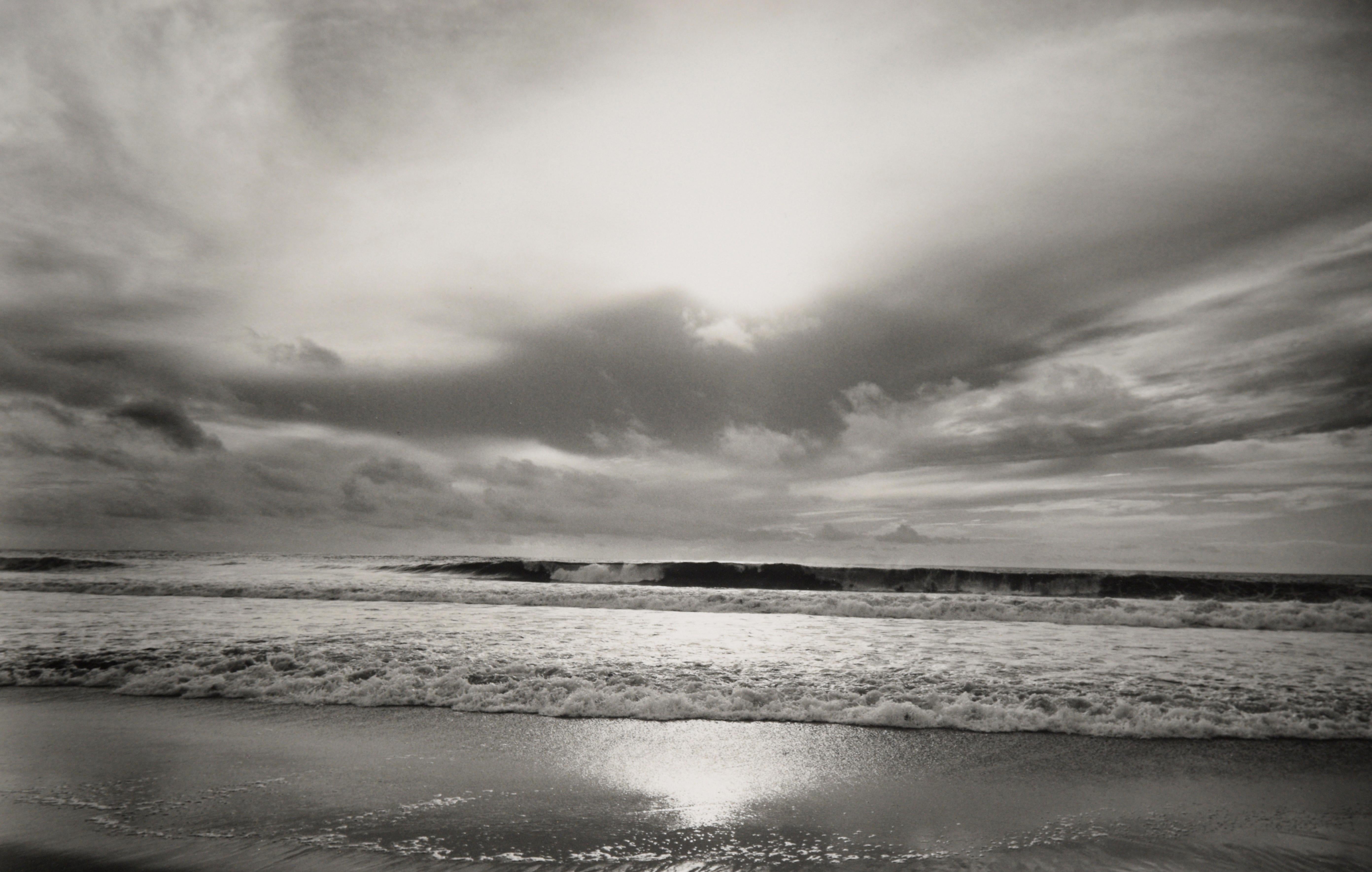 Manhattan Beach, 2003 - Original Black and White Photograph - Gray Landscape Photograph by guillermo zuniga
