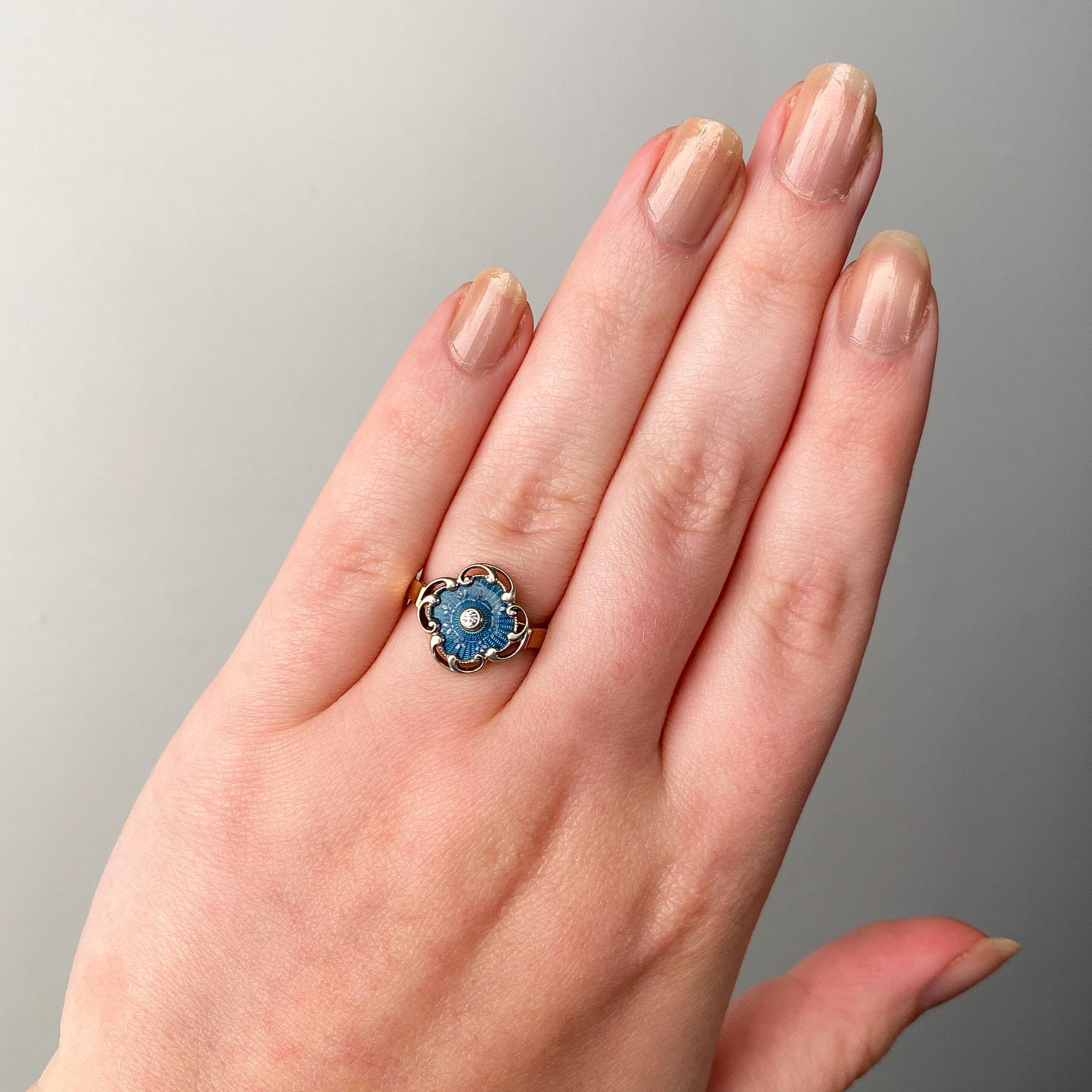 Anillo de esmalte guilloché y diamantes de platino y oro de 14k en venta 1