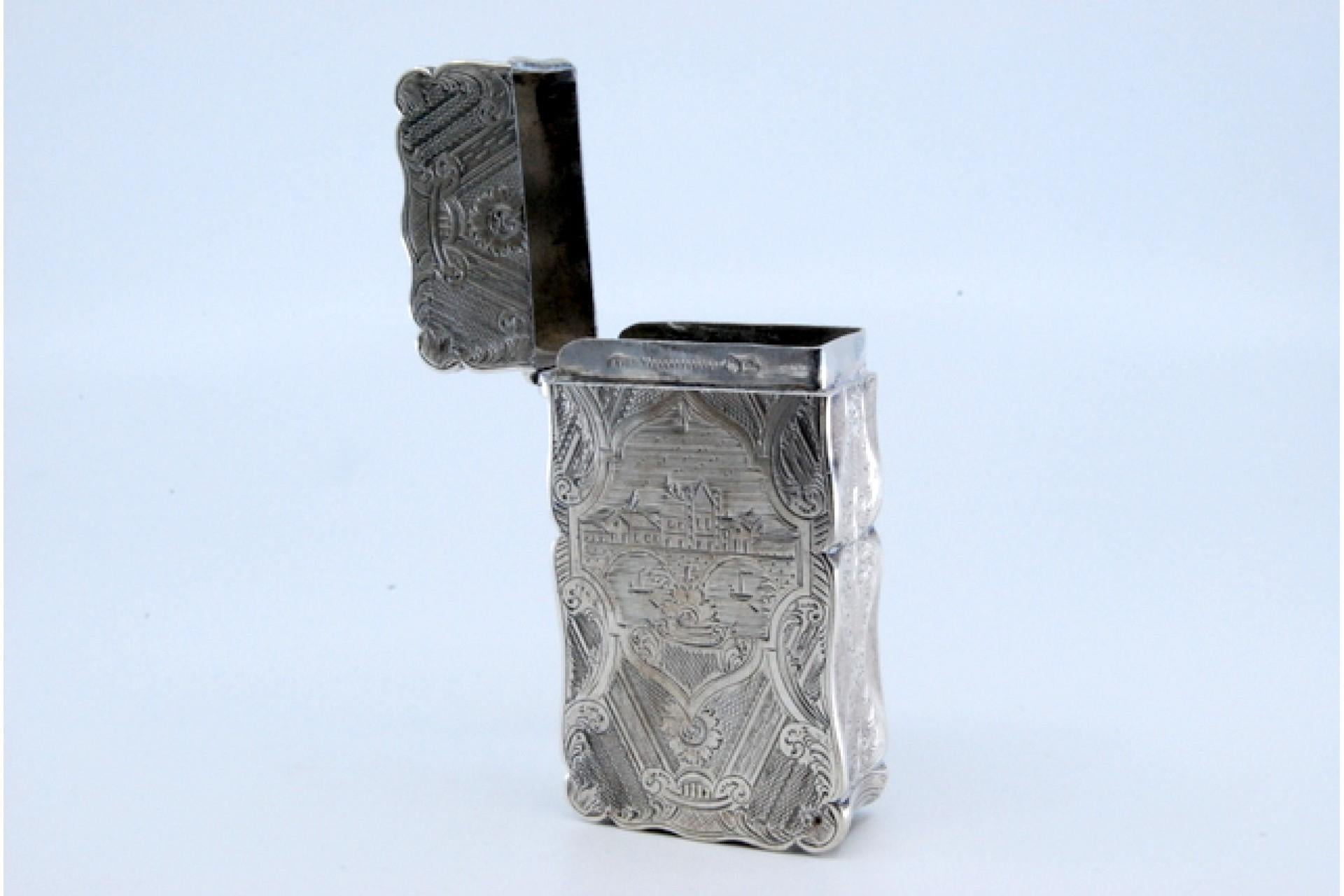 Guilloche silver cardboard box with engraved city motifs and wavy border For Sale 2