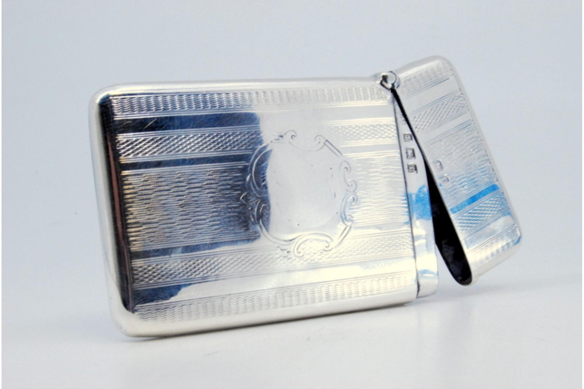 Guilloche silver carton with hinged lid enclosing monogram card For Sale 1