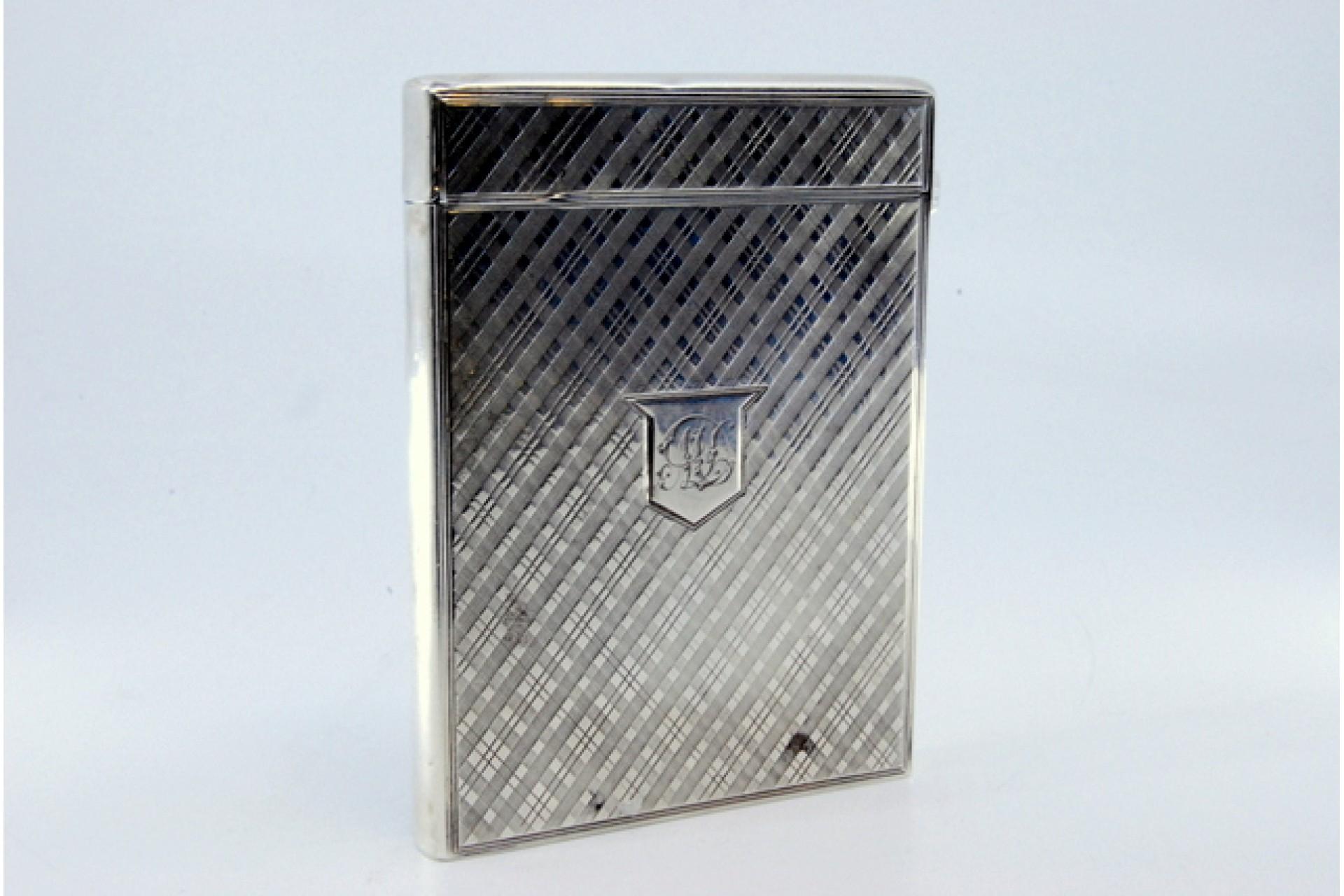 European Guilloche silver cartoner with central monogram card and hinged lid For Sale