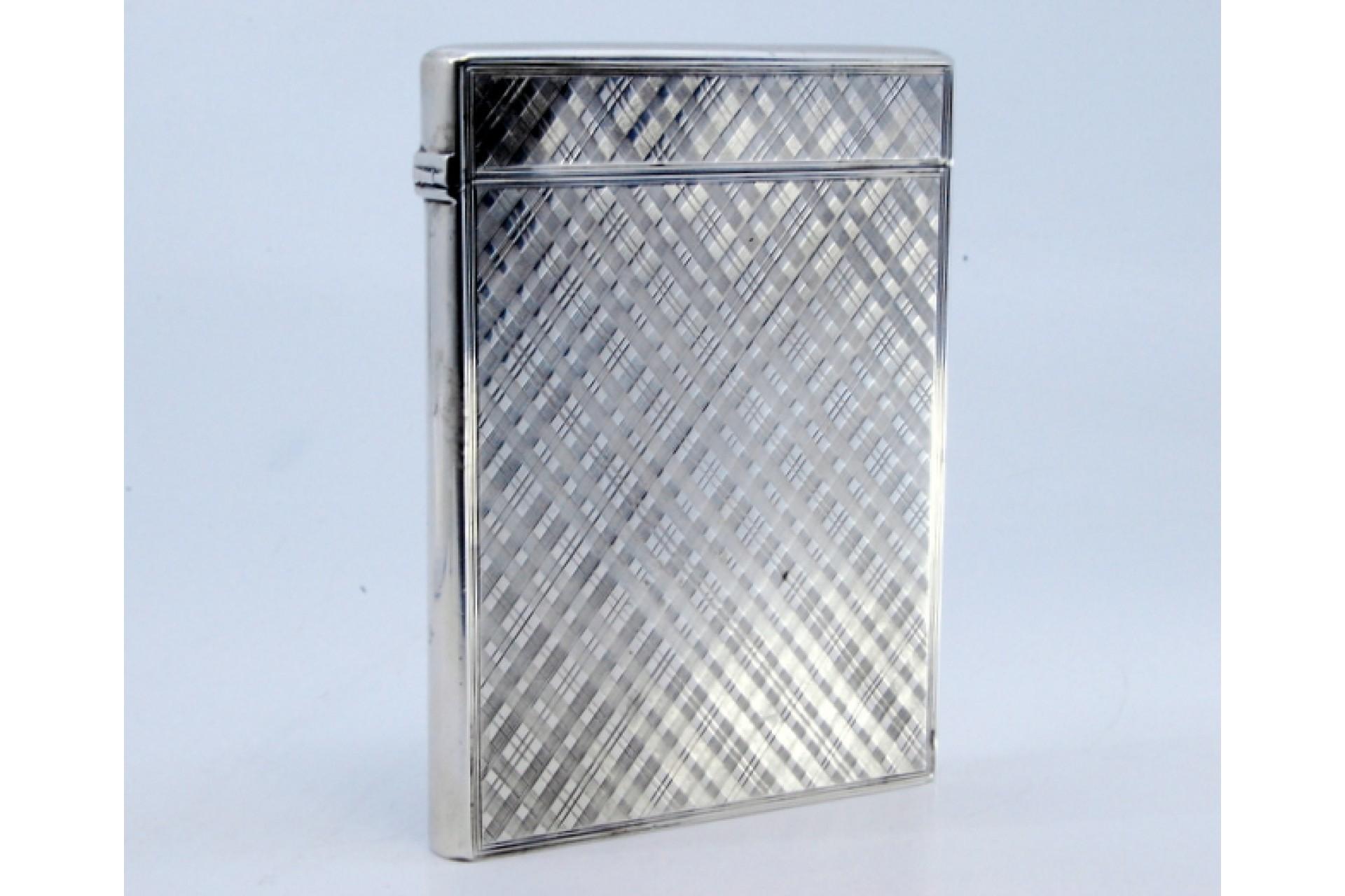 20th Century Guilloche silver cartoner with central monogram card and hinged lid For Sale