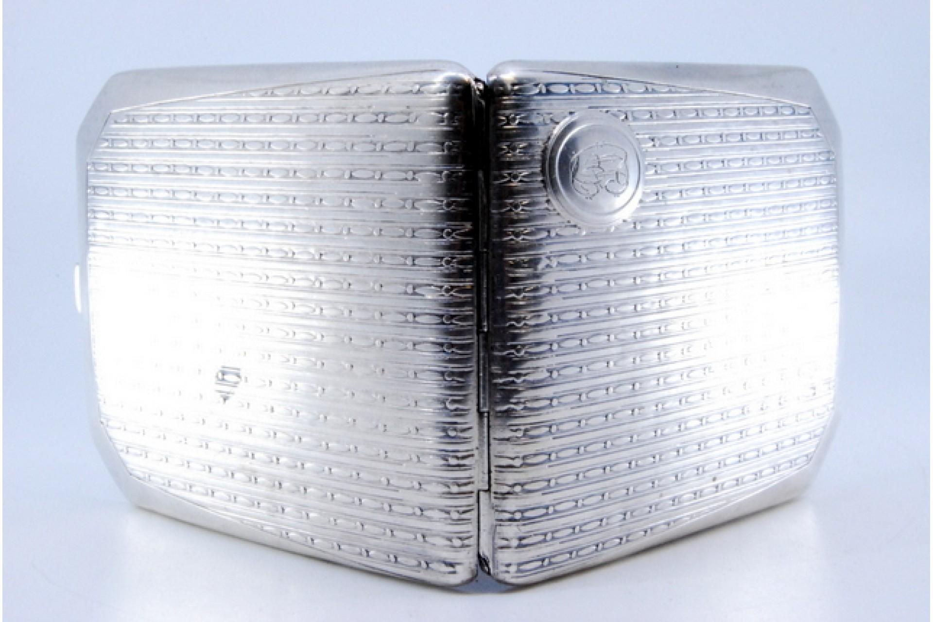 Guilloche silver case with beveled corners, monogram plate and hinged lid For Sale 3