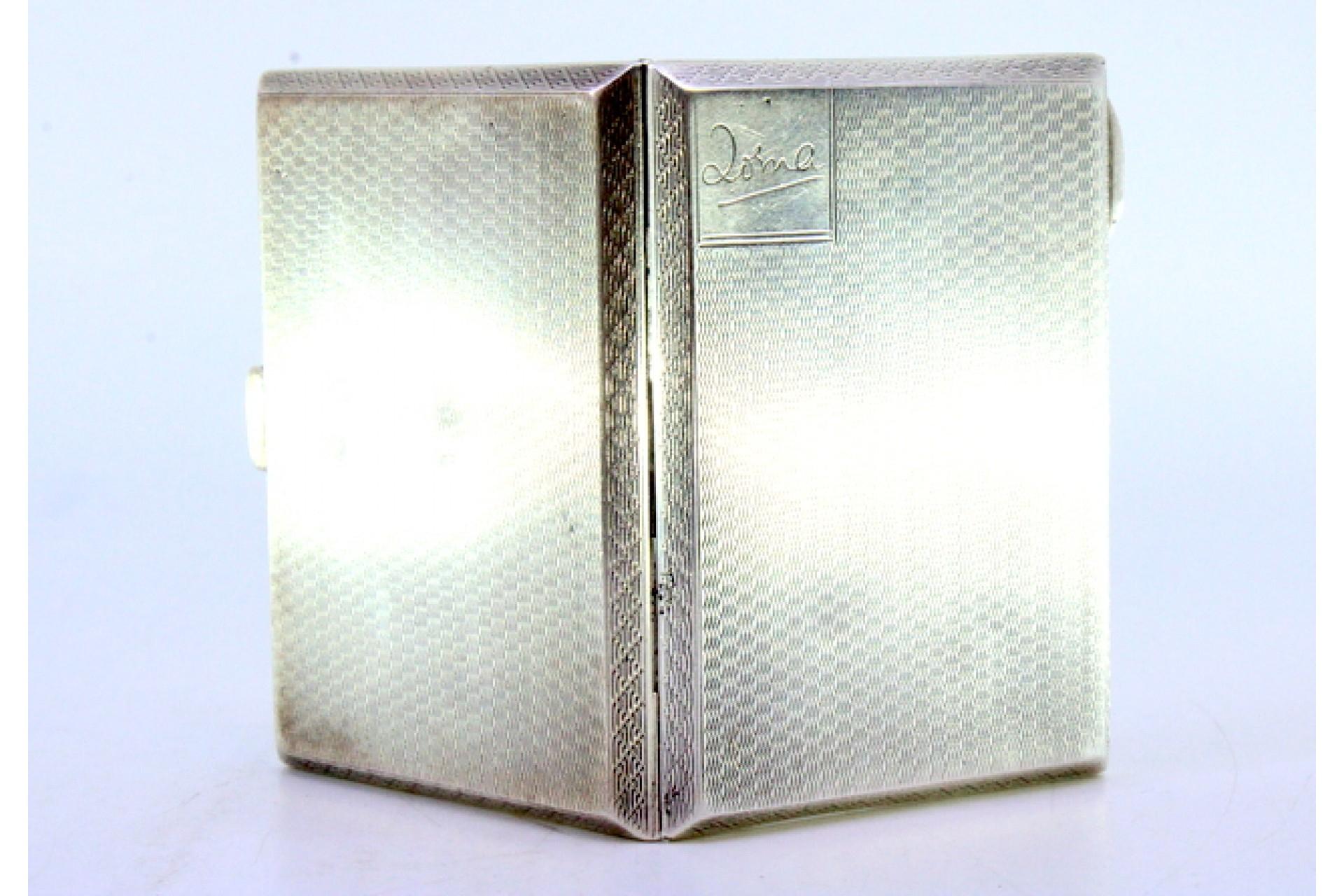 European Guilloche silver case with spring closure, monogram plate and hinged lid For Sale