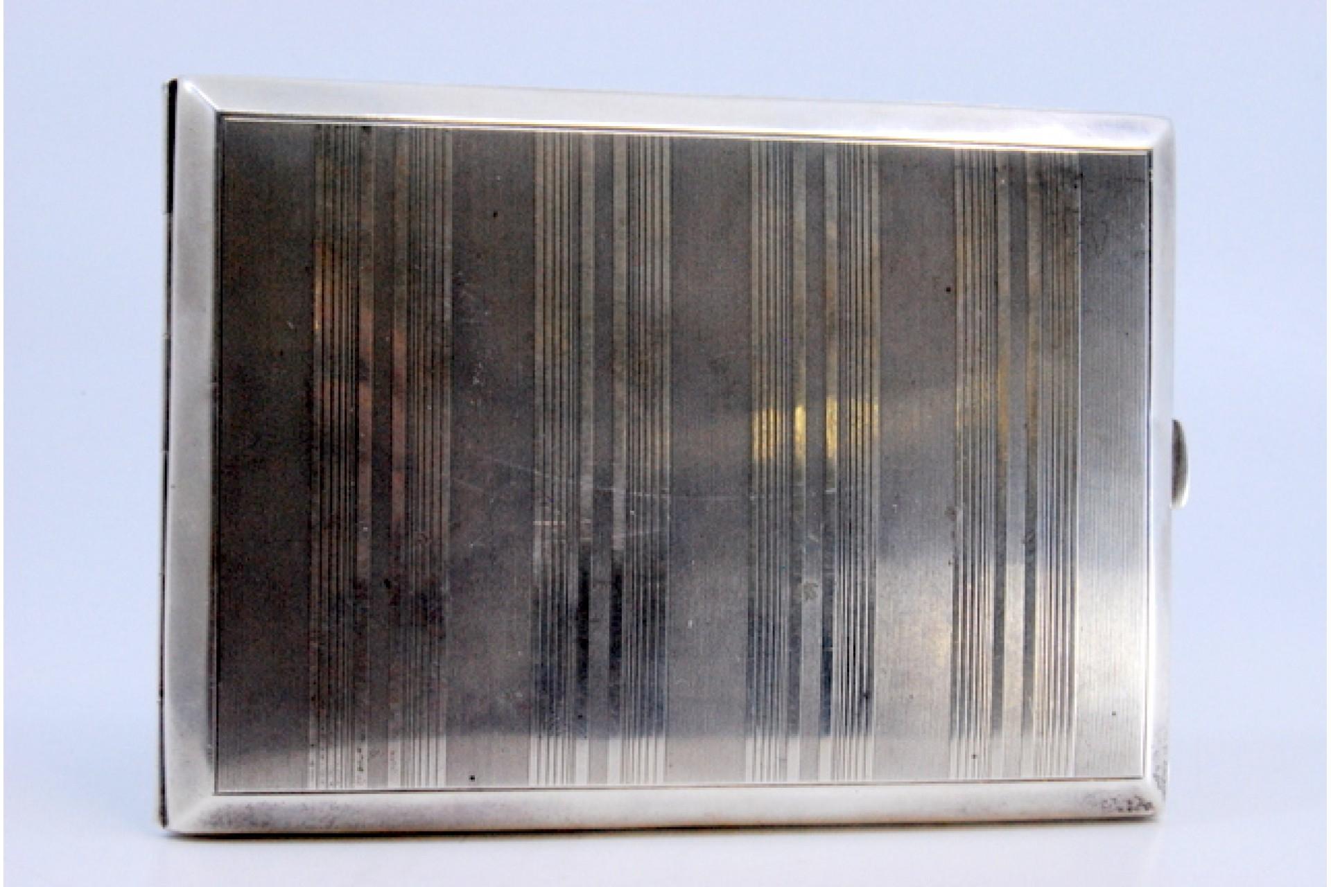 20th Century Guilloche silver case with top bands and edge friezes, hinged lid For Sale