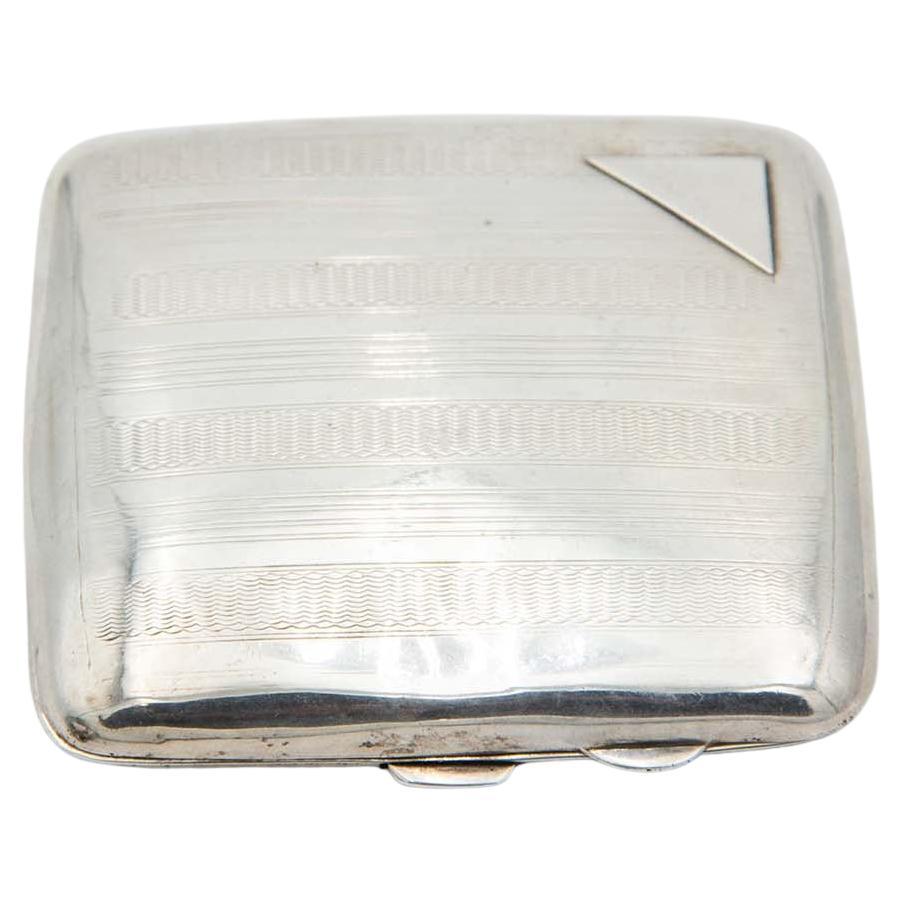 Guilloche silver cigarette case with bands at the top