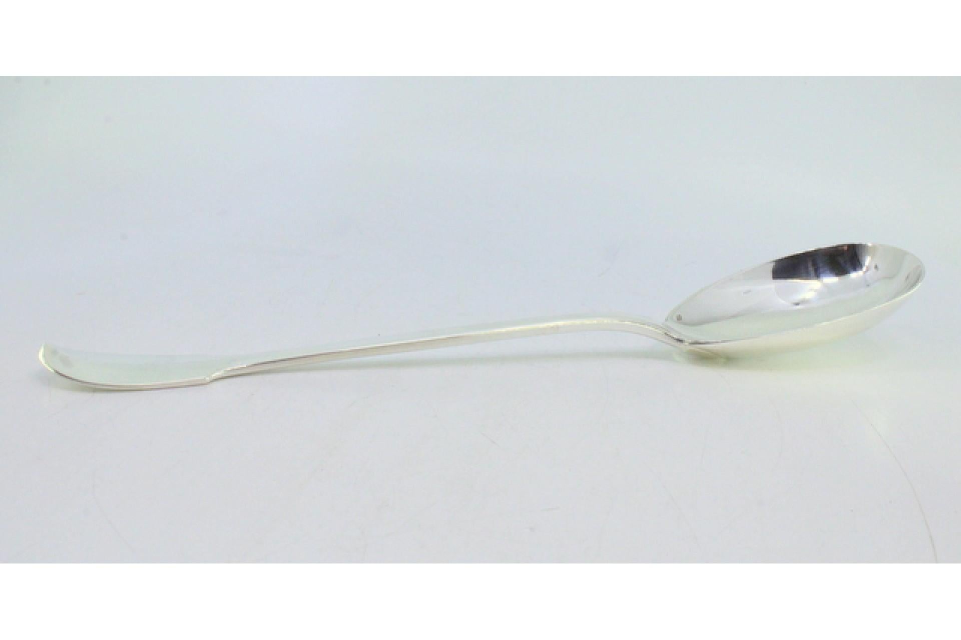 Guilloche silver rice/serving spoon with engraved acanthus and monogram plate Silver en venta