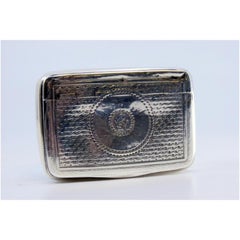 Guilloche silver snuff box with hinged lid & gilt interior