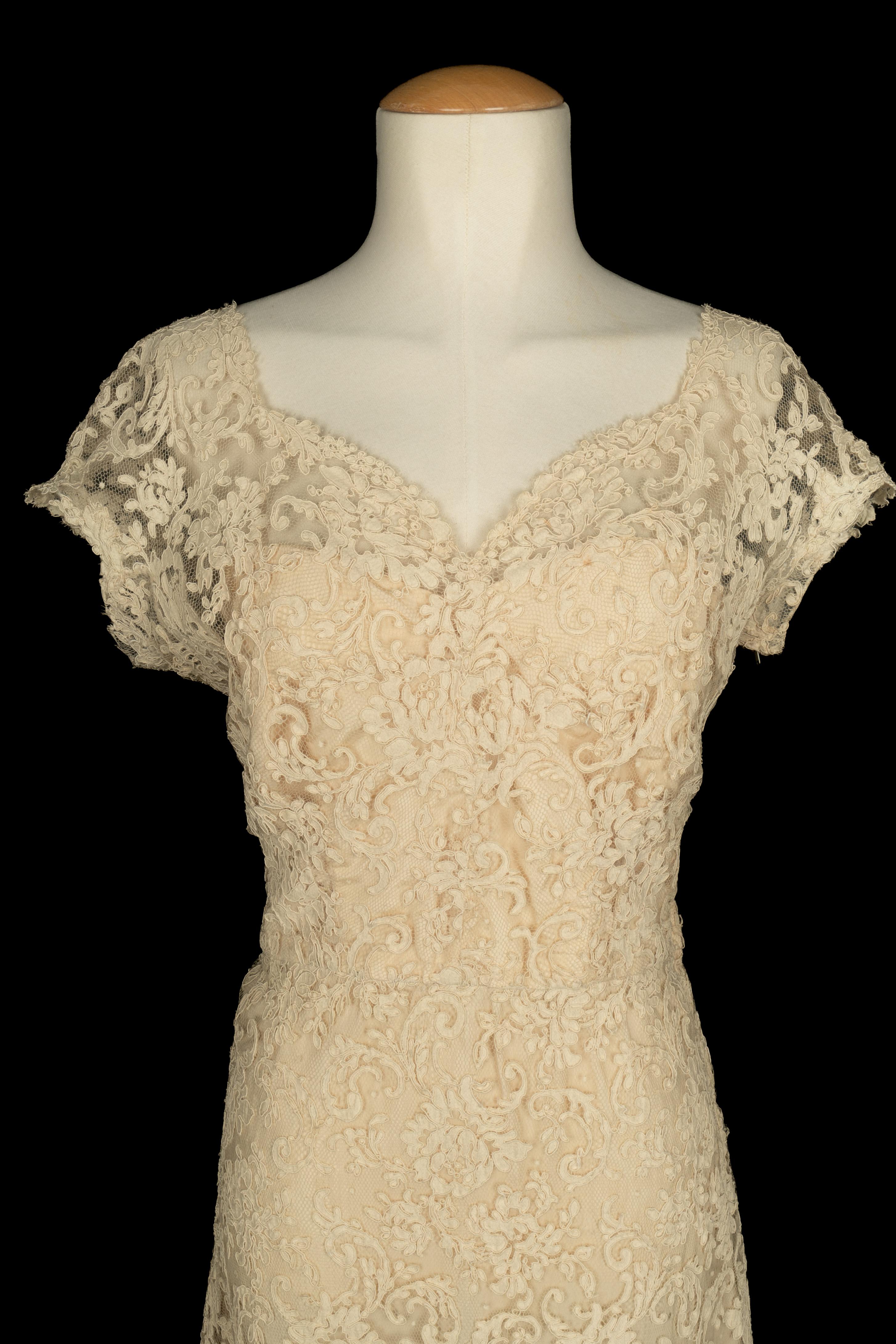 Guipure-Kleid 1950er Jahre (Beige) im Angebot
