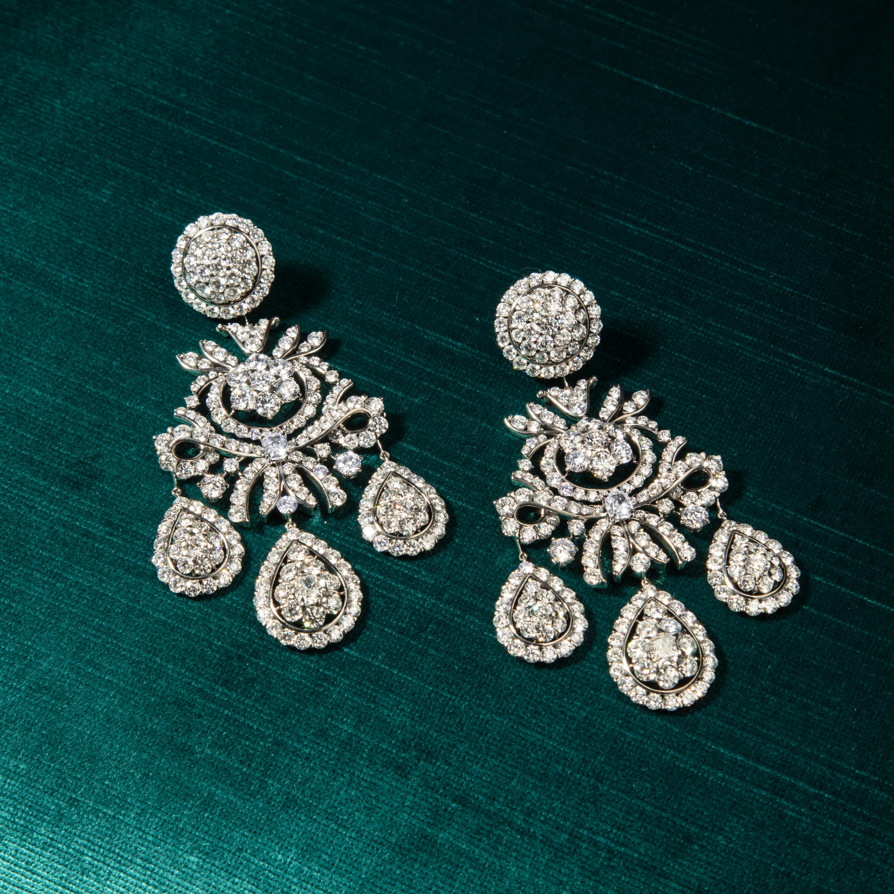 Belle Époque Guirlande design Diamond Titanium Ear-Pendants  For Sale