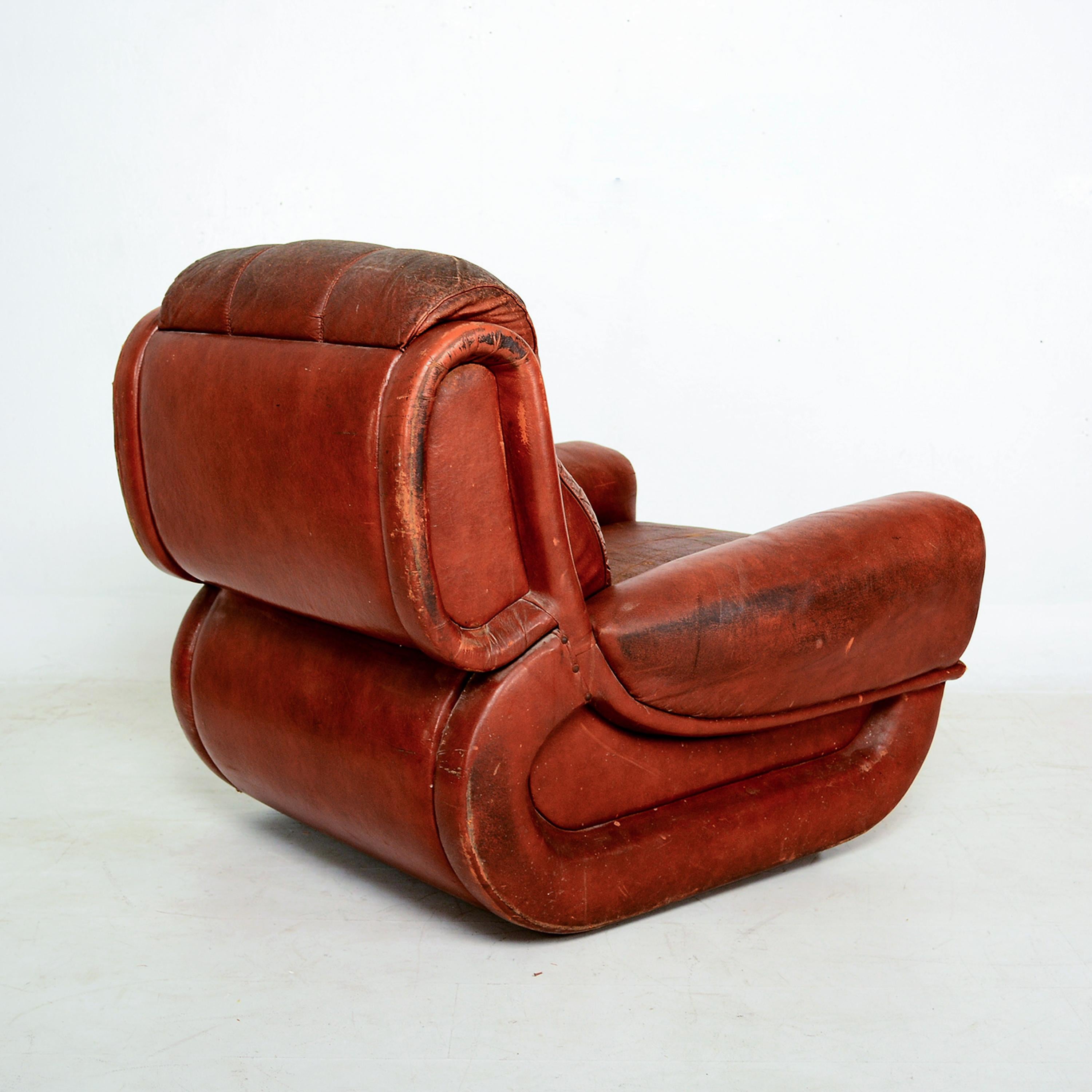 Mid-Century Modern Guiseppe Munari for Poltrona Italian Lounge Chairs Tobacco Leather, Italy 1960s