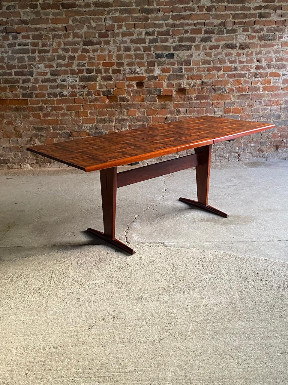  Guiseppe Scapinelli Parquetry Rosewood Dining Table Brazil 1950 For Sale 5