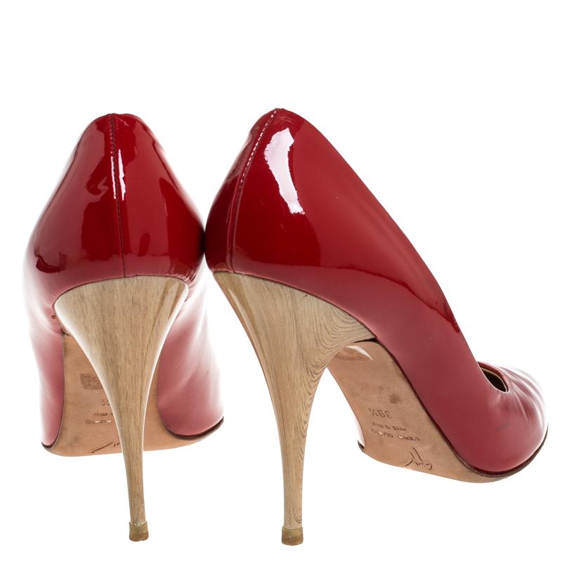 Women's Guiseppe Zannotti Red Patent Leather Pumps Size 39.5