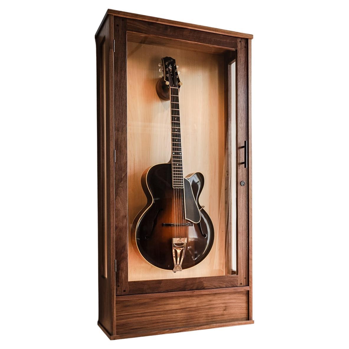 The Nashville was designed to humidify and display a single guitar in a stylish wall-mounted display. Making your guitar easily accessible allows you to play often while saving floor space. Easy to install, each Nashville hangs safely on a French