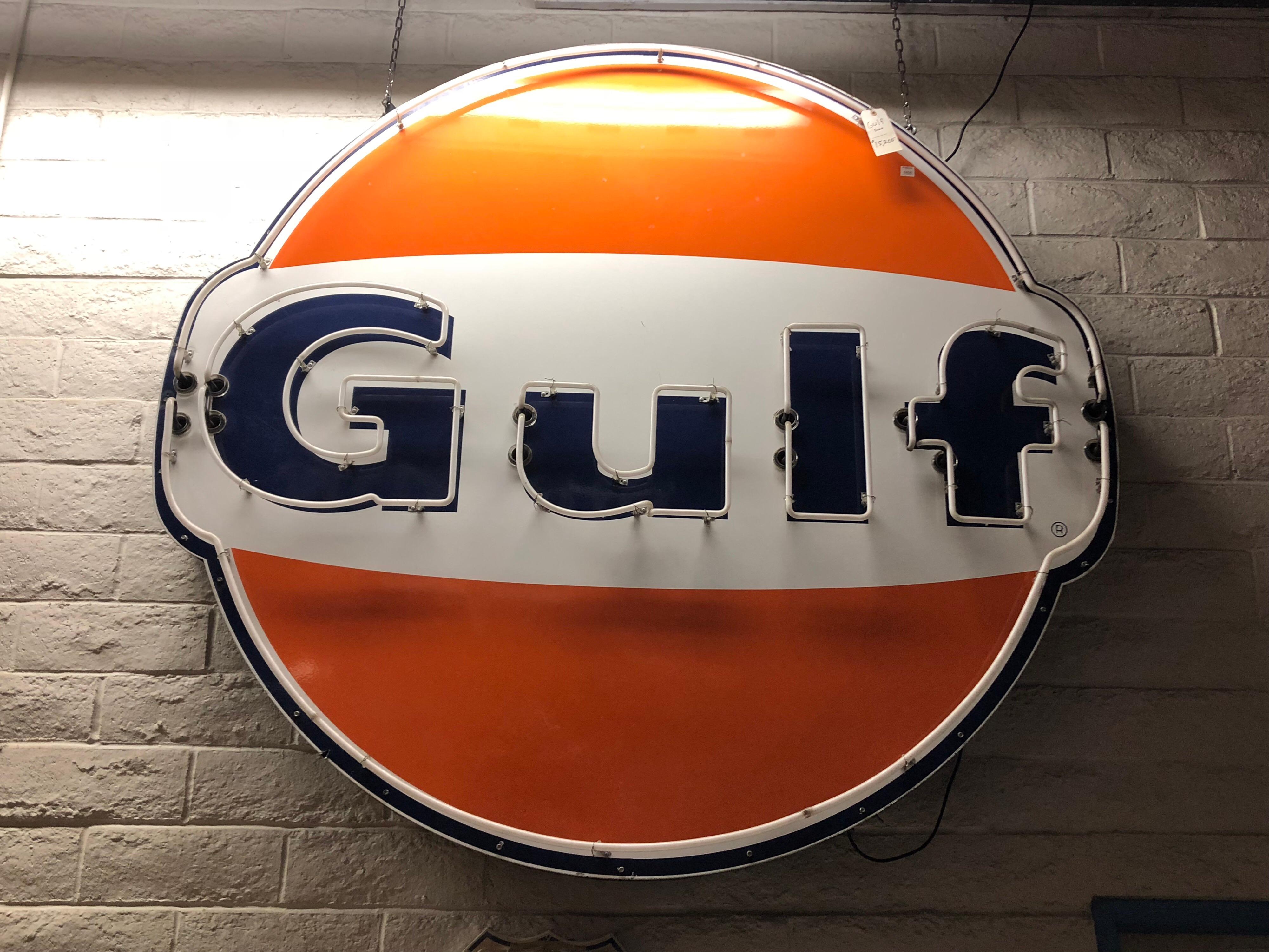 Gulf Oil Gasoline Animated Neon Sign, 1960s In Fair Condition For Sale In Orange, CA