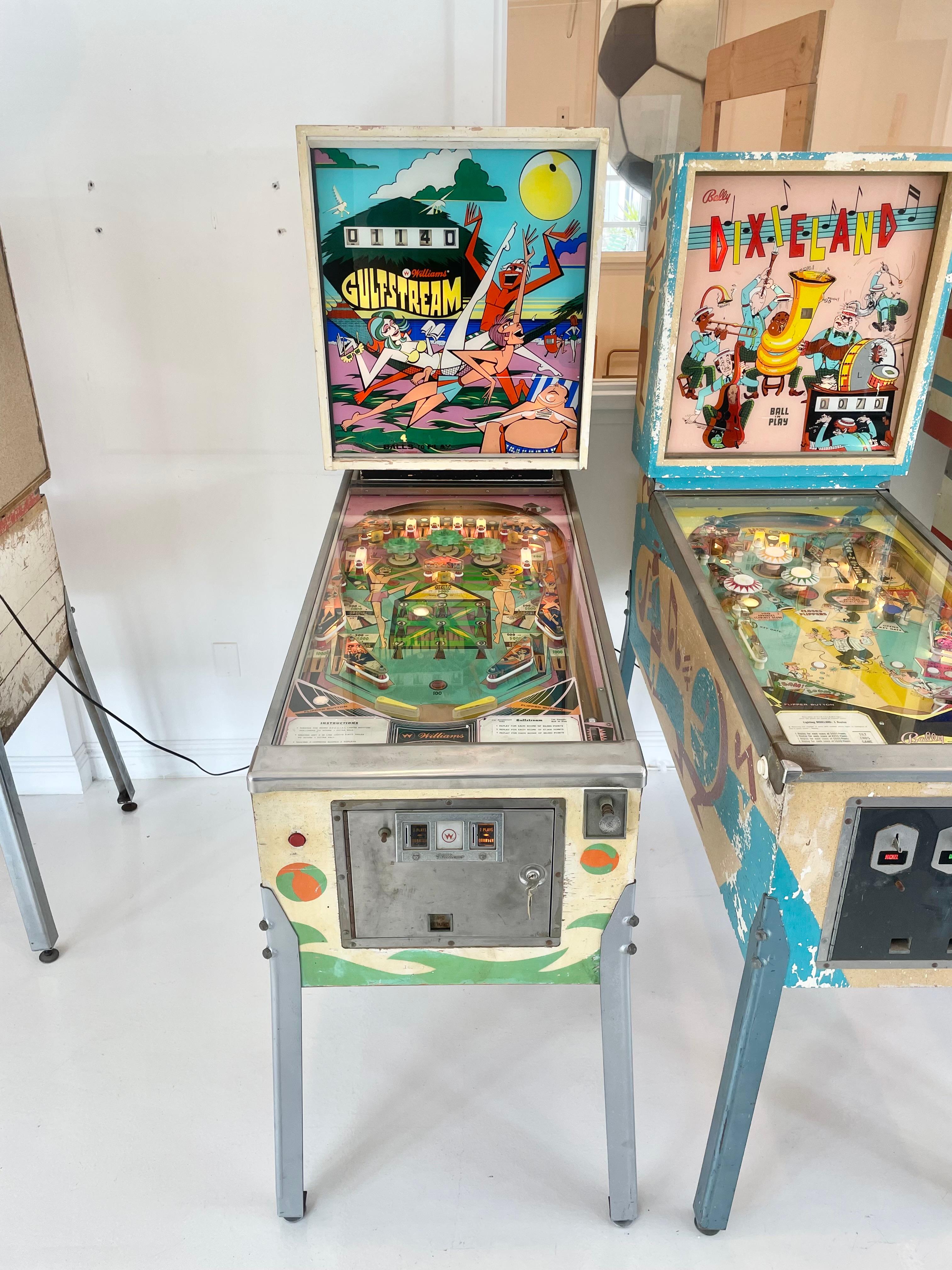 Vintage 'Gulfstream' pinball machine from 1972. Designed by Norm Clark and manufactured by Williams Electronics. 4175 produced in total. In excellent working condition. Great visuals and sounds. Extremely fun paced gameplay. 

This game features