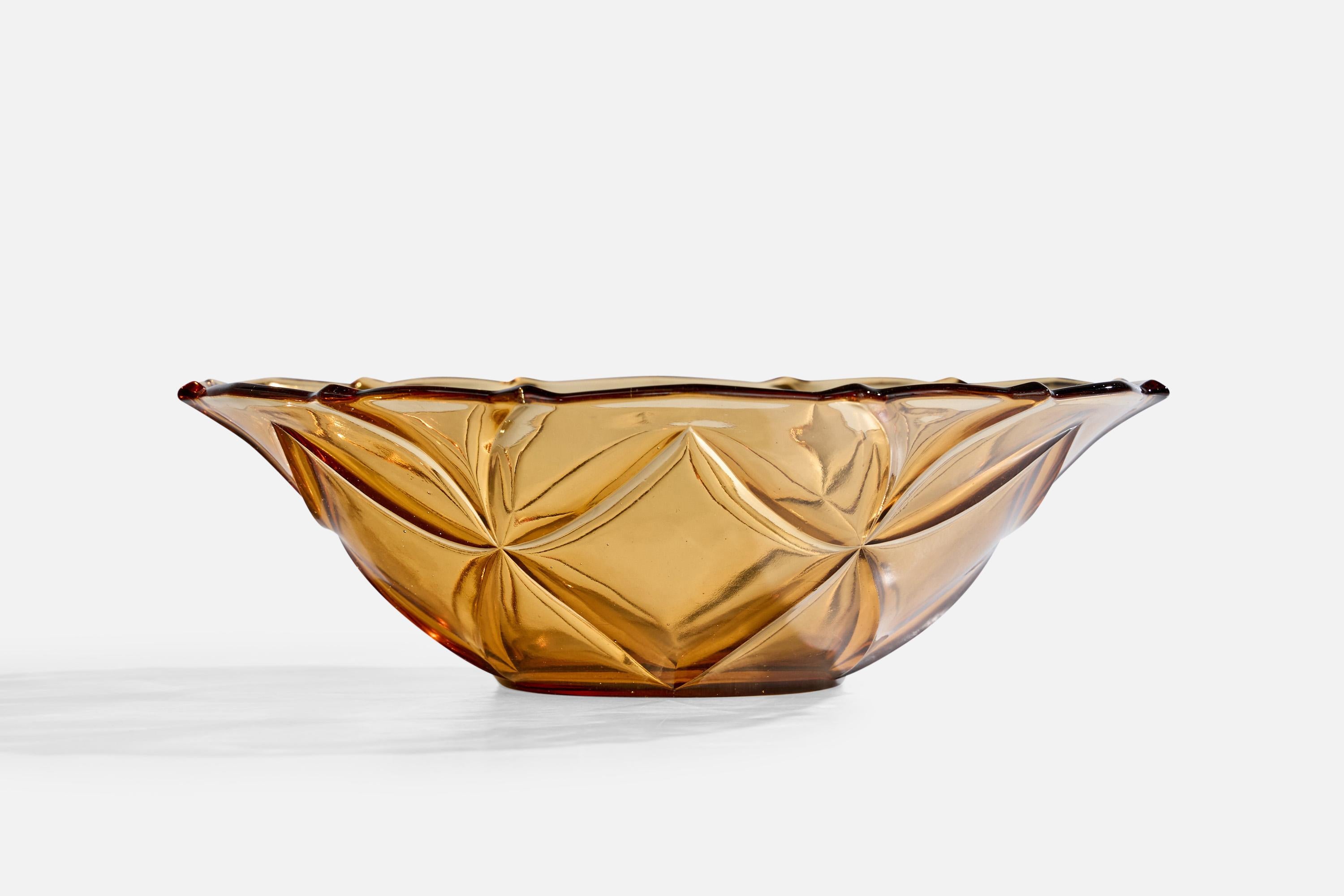 Gullaskruf, Bowl, Glass, Sweden, 1920s In Good Condition For Sale In High Point, NC