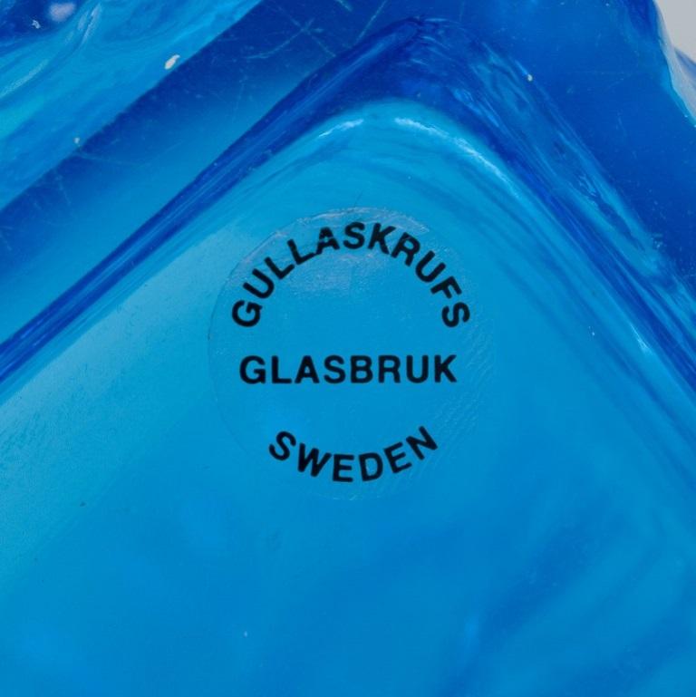 Gullaskruf, Sweden, square-shaped glass vase and candlestick in blue art glass.  For Sale 2