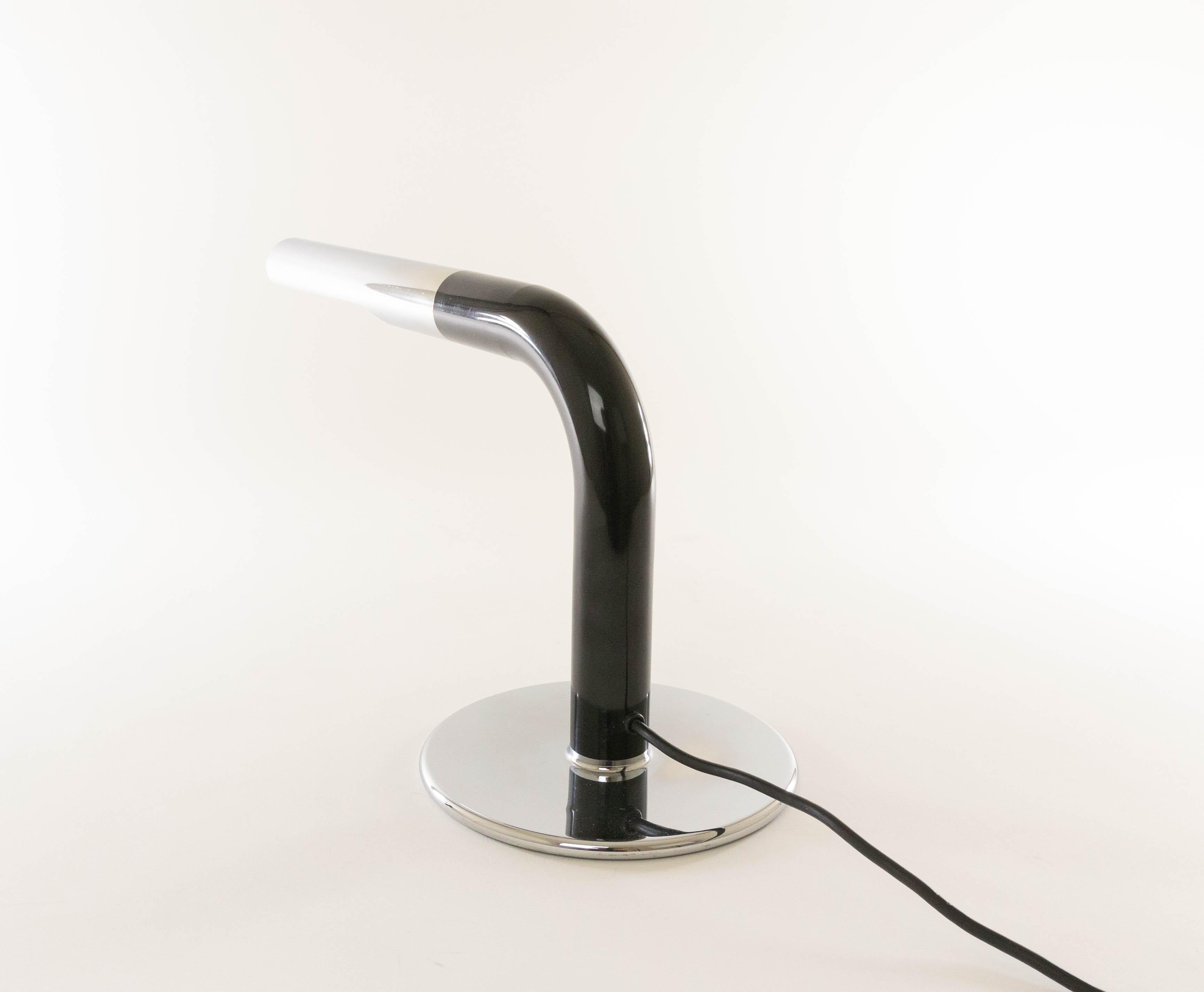 German Gulp Chrome and Black Table Lamp by Ingo Maurer for Design M, 1970s For Sale