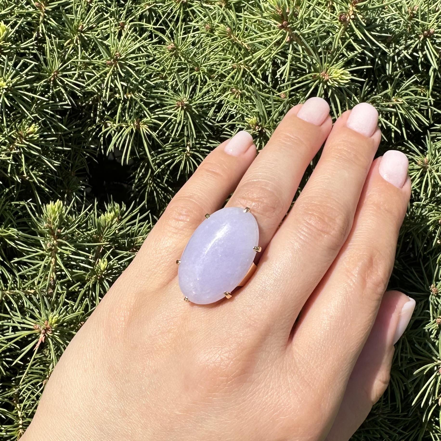 Donna Anello solitario di giada lavanda viola GIA 34ct in oro 18k di grandi dimensioni in vendita