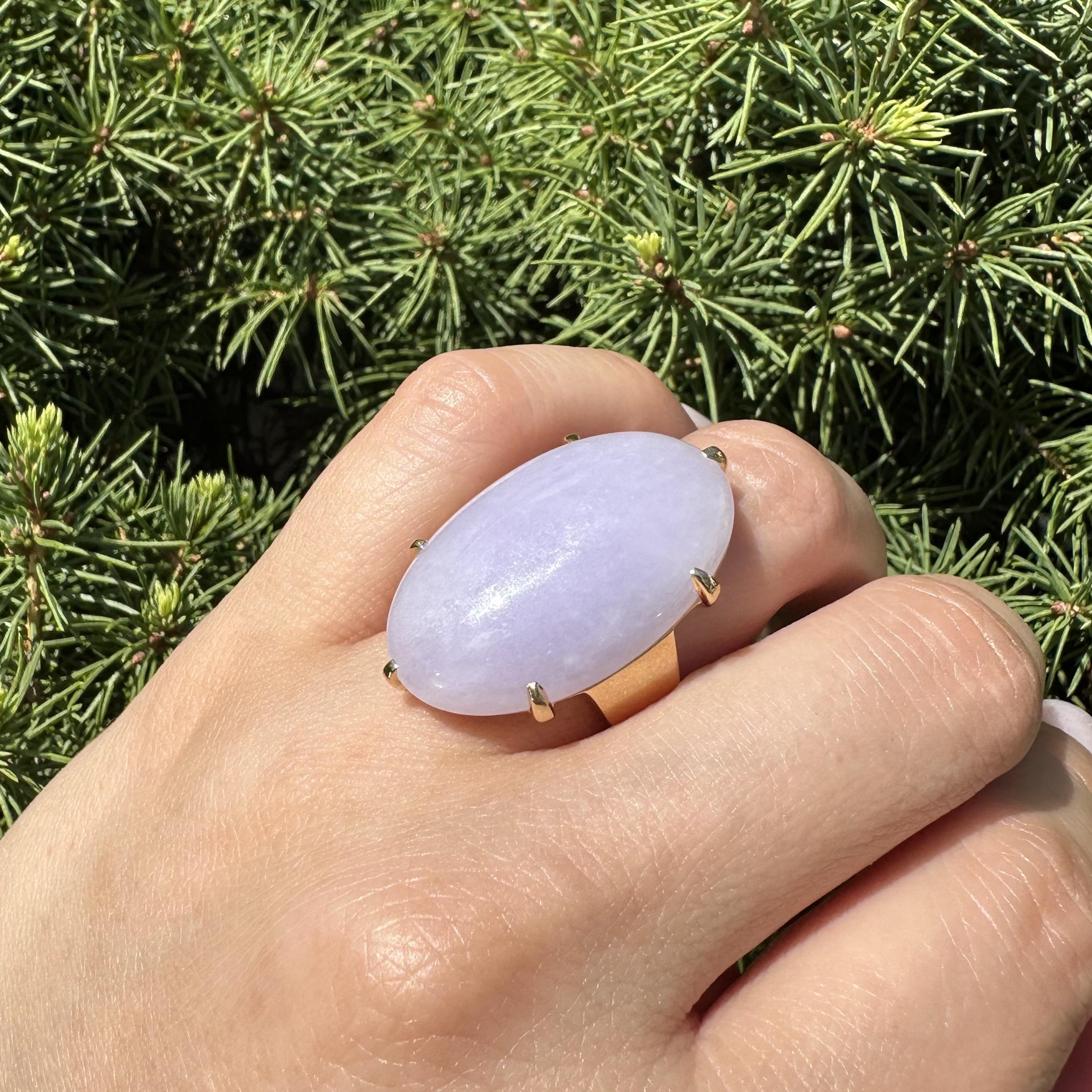 Anello solitario di giada lavanda viola GIA 34ct in oro 18k di grandi dimensioni in vendita 1