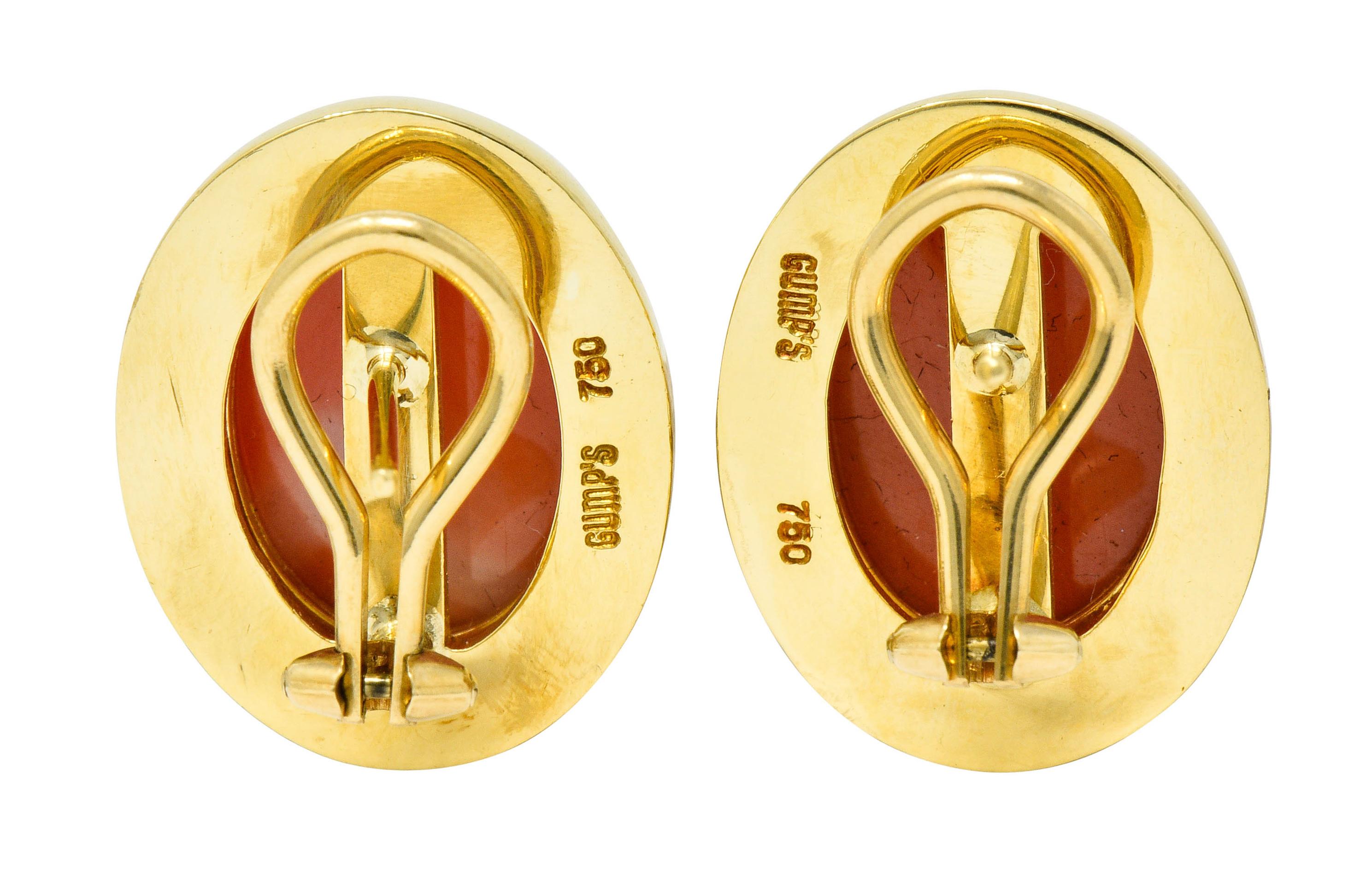 Gump's 1960s Vintage Korallen Cabochon 18 Karat Gold Ohrringe im Zustand „Hervorragend“ in Philadelphia, PA