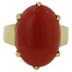 Anello in corallo di Gump, oro giallo 18k