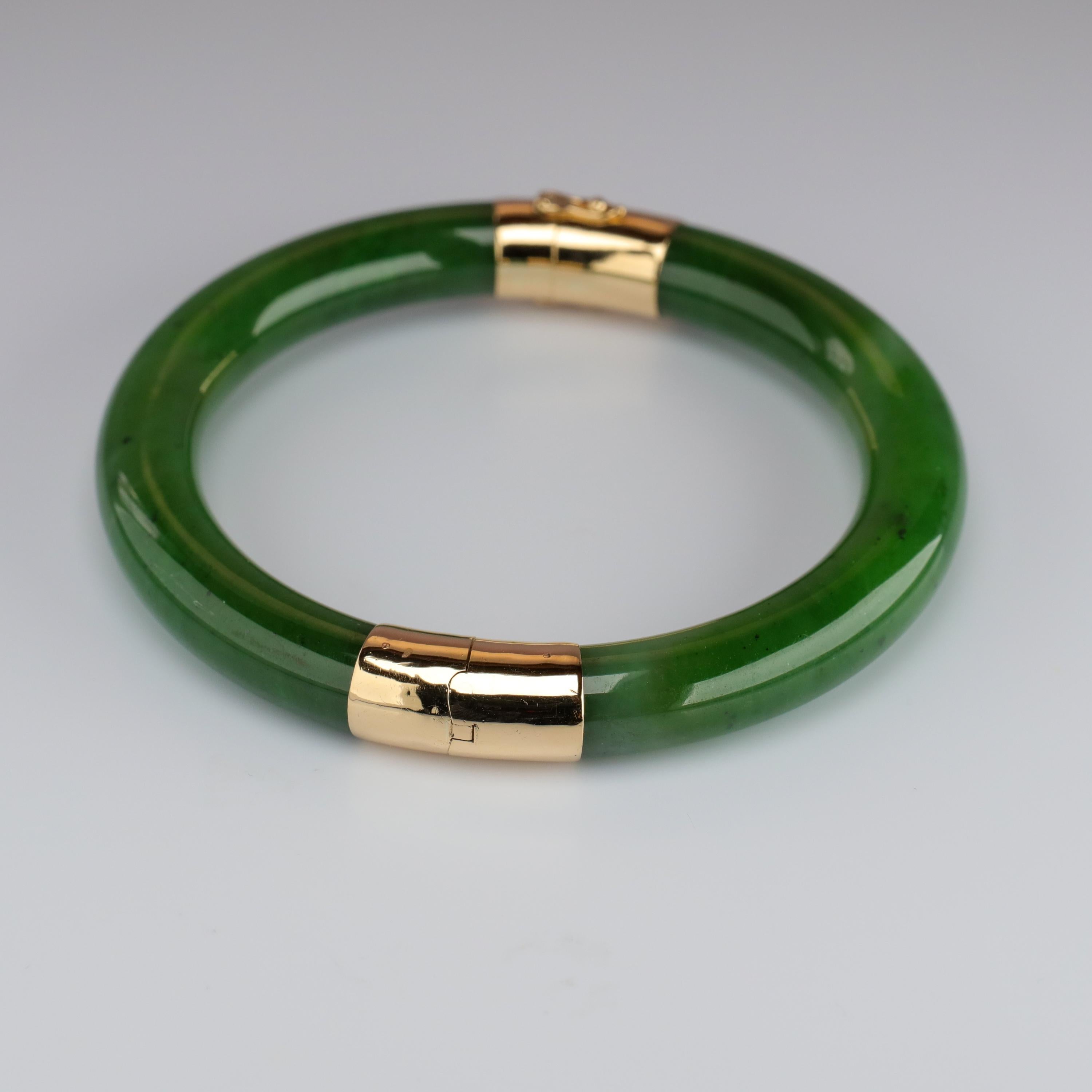 men wearing jade bangle
