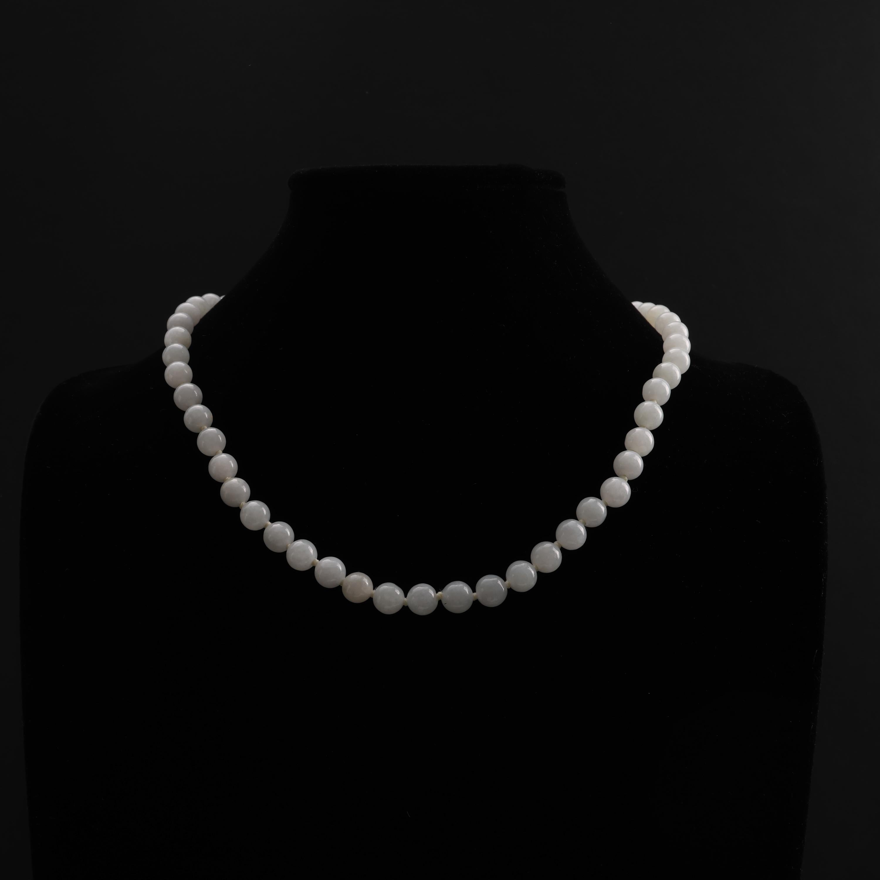 Gumps Jade-Halskette, ca. 1960er Jahre im Angebot 2