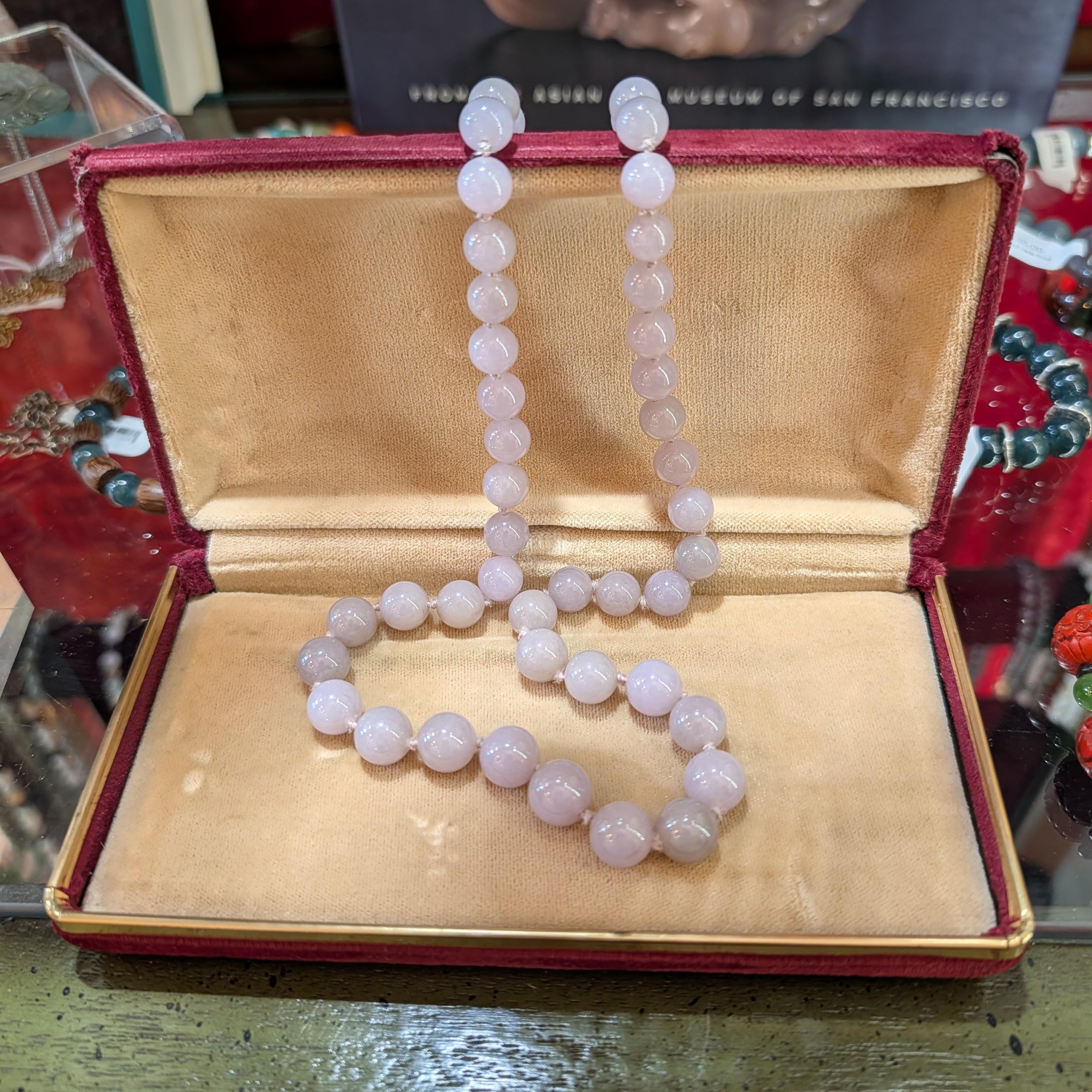 Collana in giadeite color lavanda di Gump, metà secolo, straordinaria in vendita 4