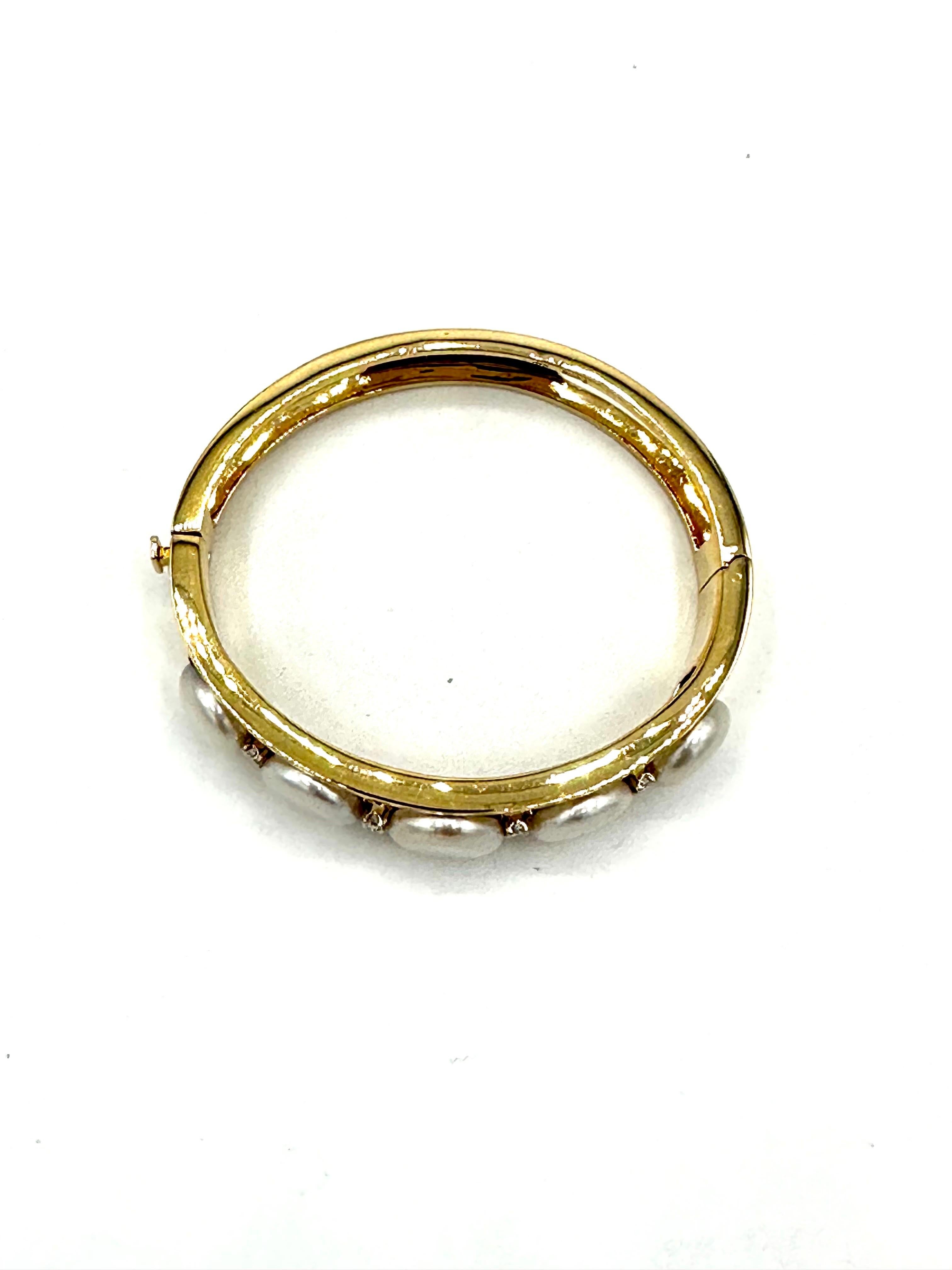 Modern Gumps Round Brilliant Diamond and Coin Pearl 18k Yellow Gold Bangle Bracelet