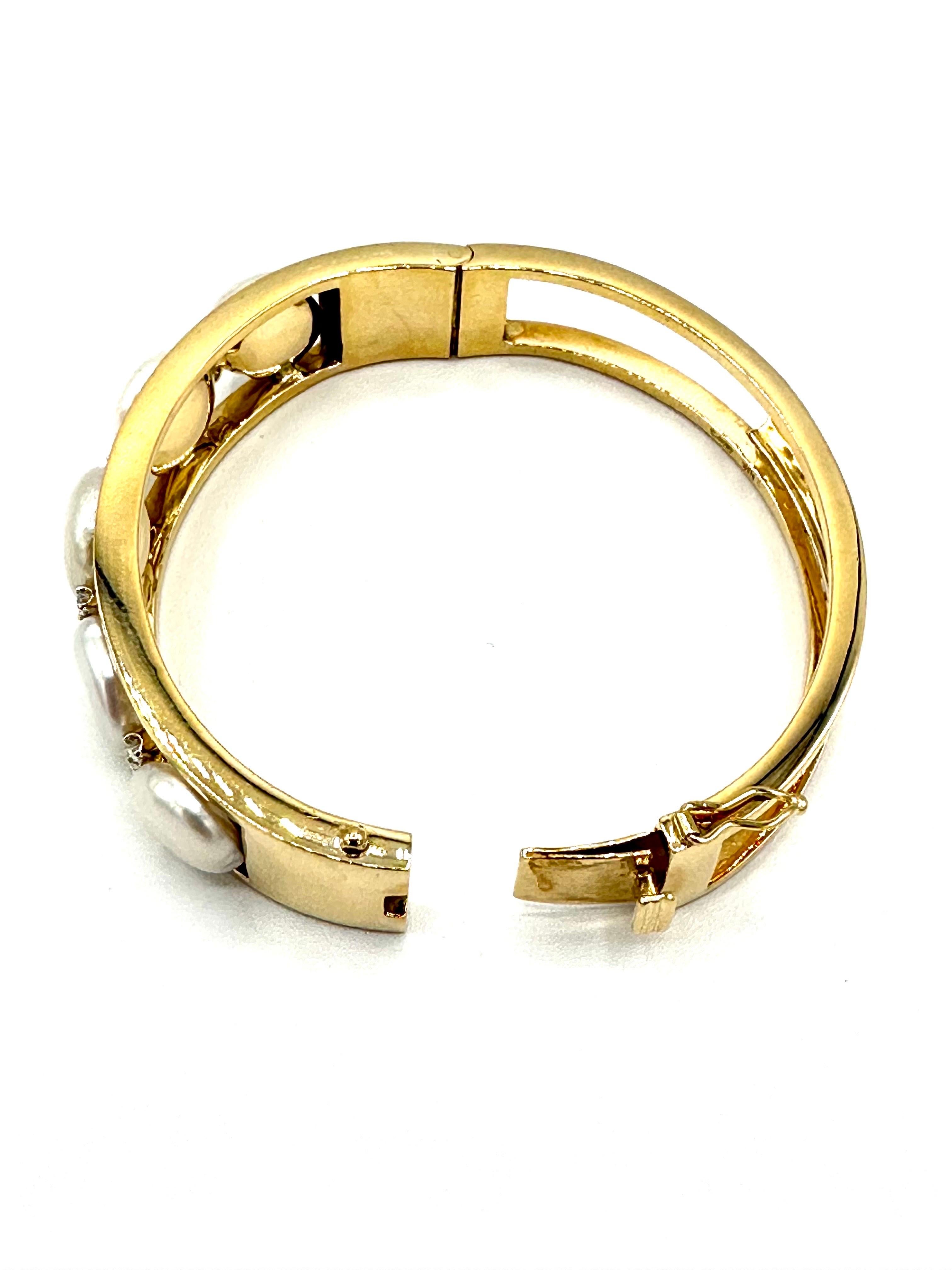 Women's or Men's Gumps Round Brilliant Diamond and Coin Pearl 18k Yellow Gold Bangle Bracelet
